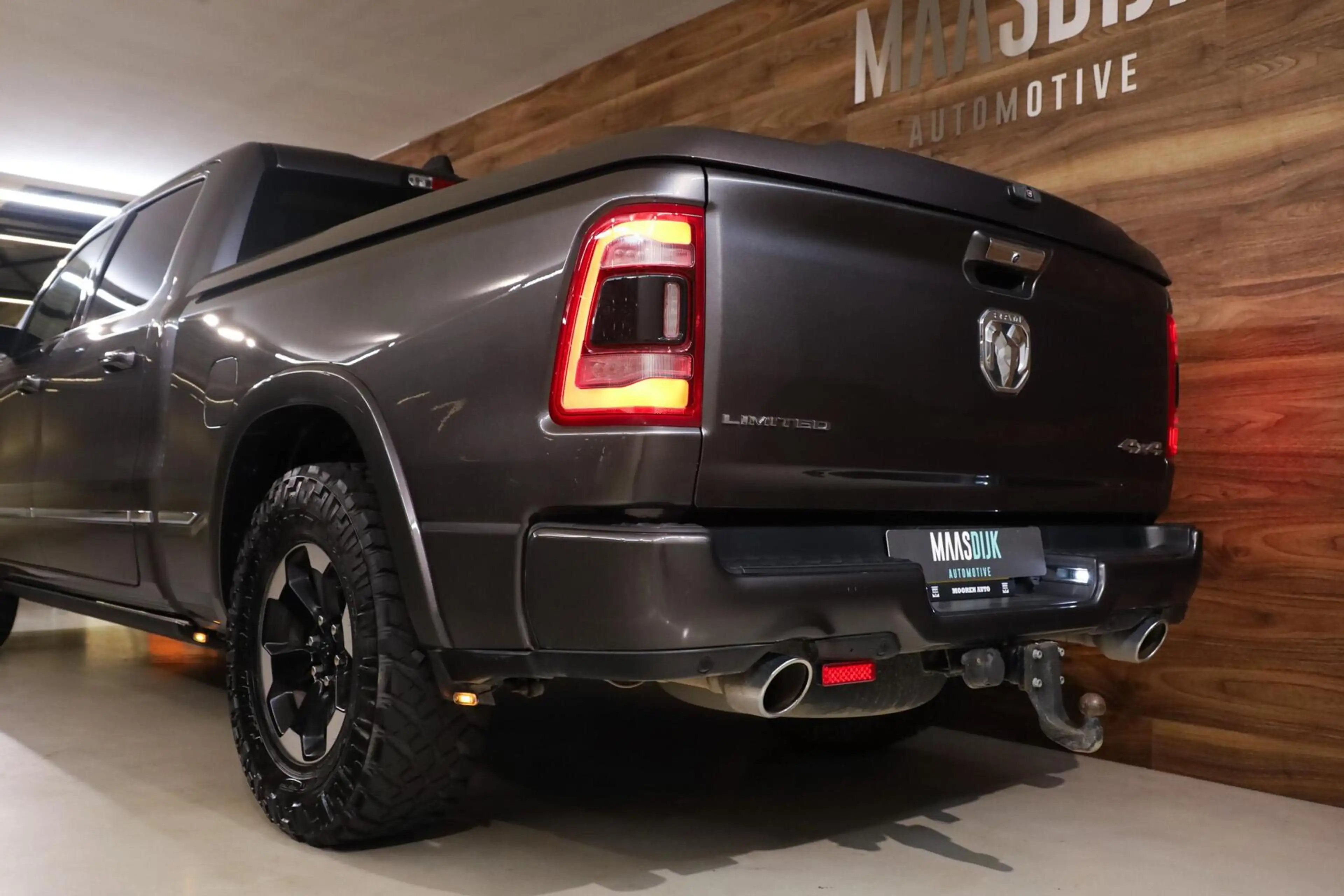 Dodge RAM 1500 4X4 5.7 V8 4x4 eTorque Limited|Pano|Ventilati — photo 17