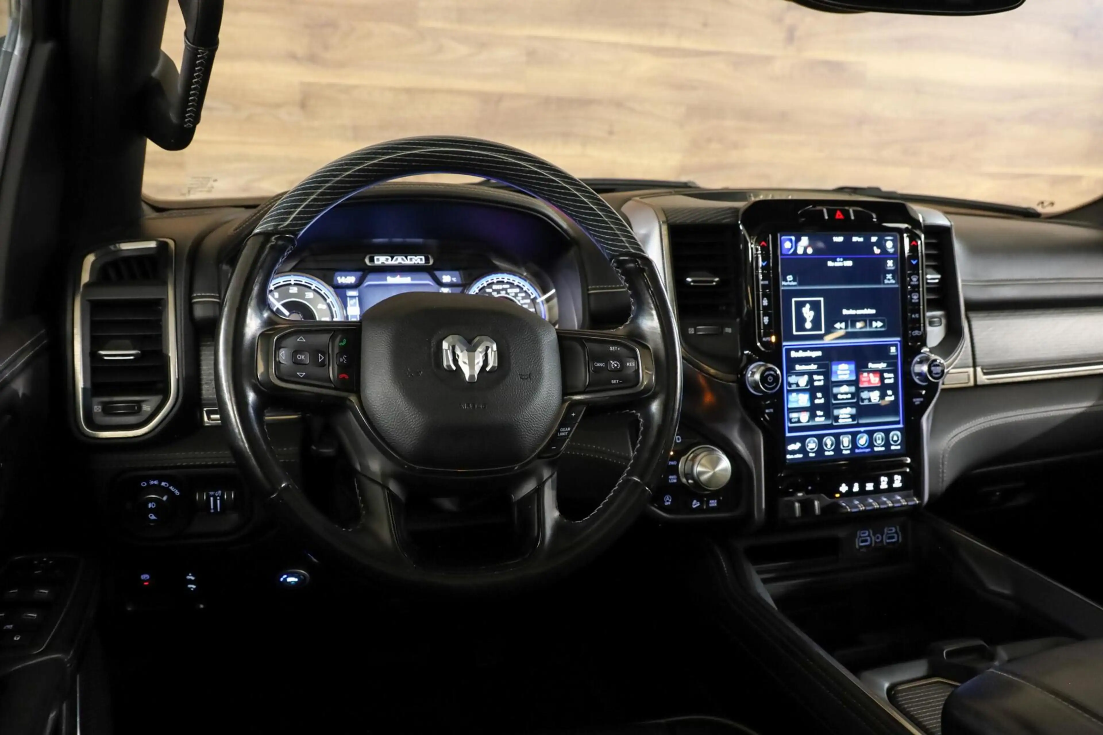 Dodge RAM 1500 4X4 5.7 V8 4x4 eTorque Limited|Pano|Ventilati — photo 25