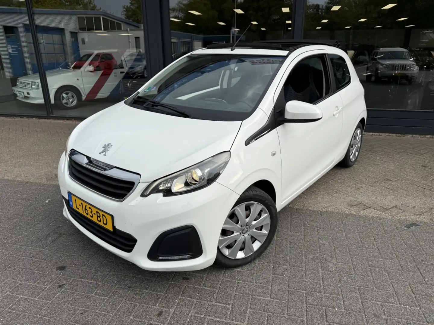 Peugeot 108 1.2 VTi Allure Cabrio Airco + Elektr. pakket. Blanc - 1