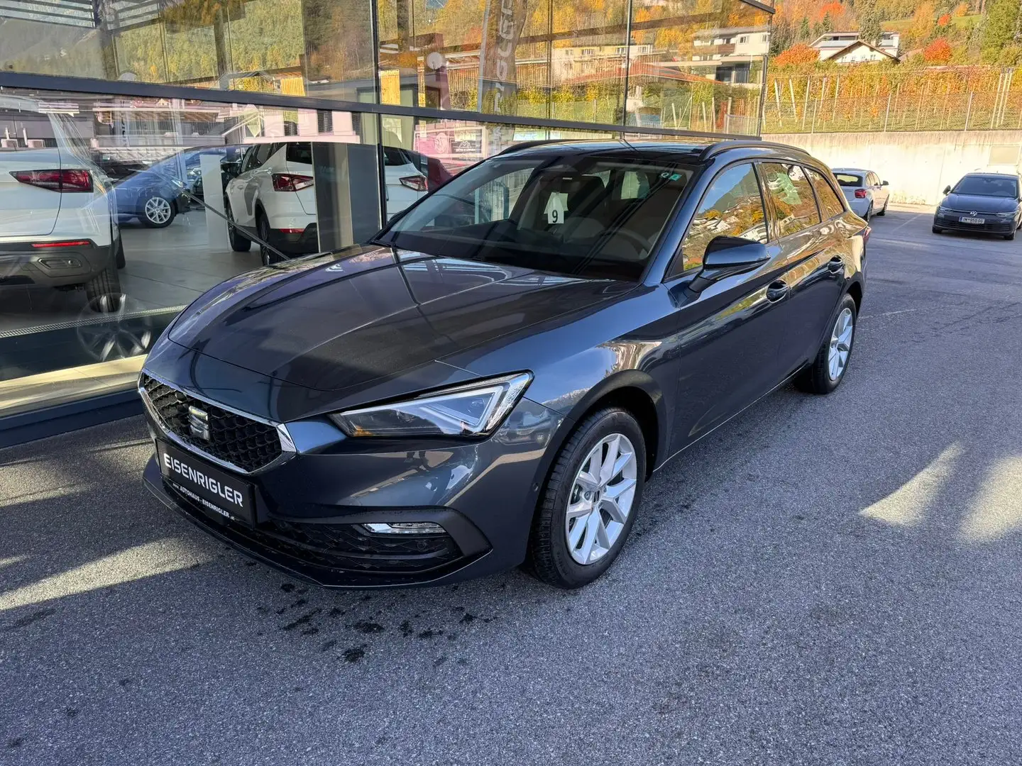 SEAT Leon Style Edition 1.5TSI 115PS Grau - 1