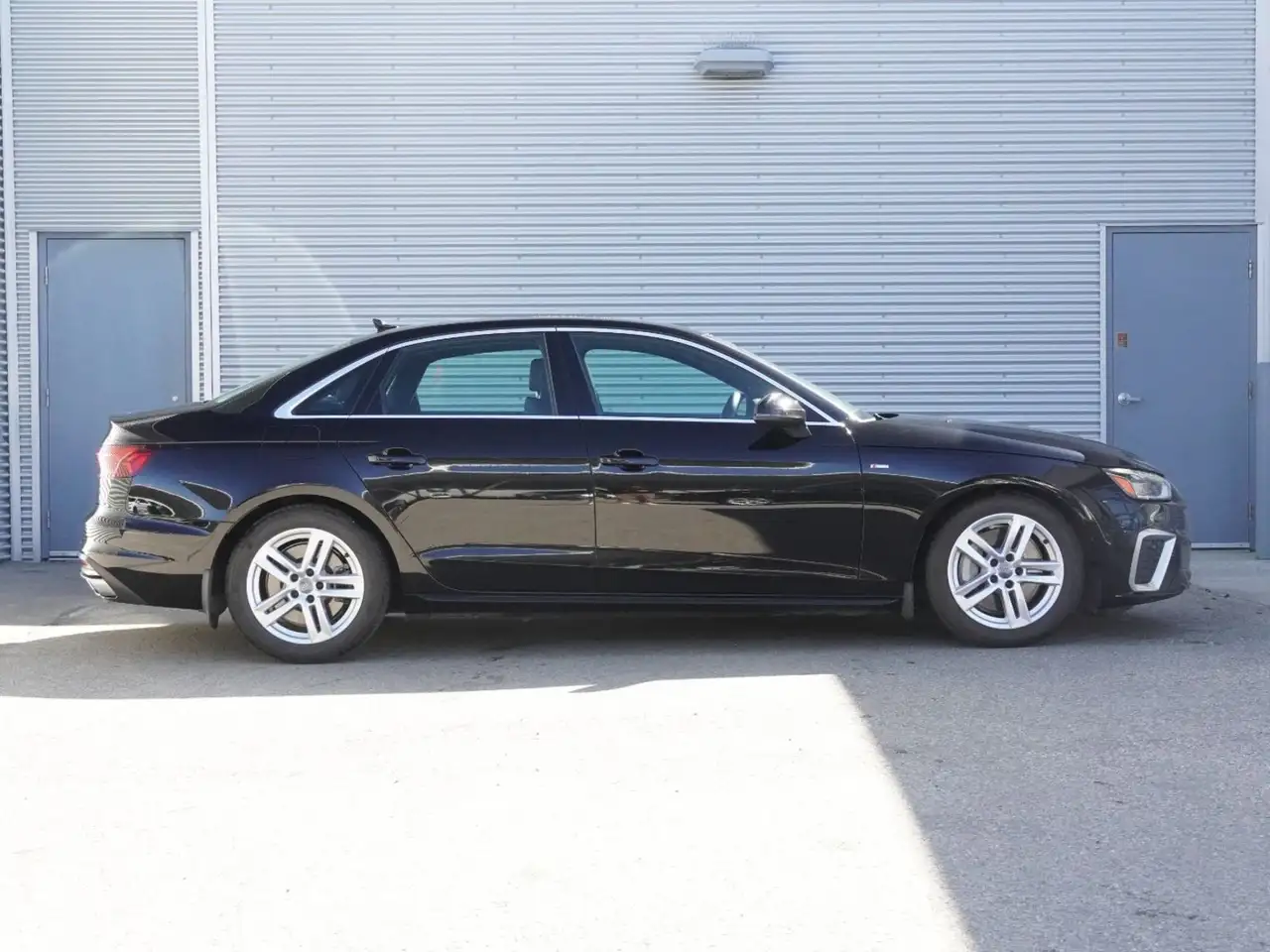 Audi A4 photo Audi A4