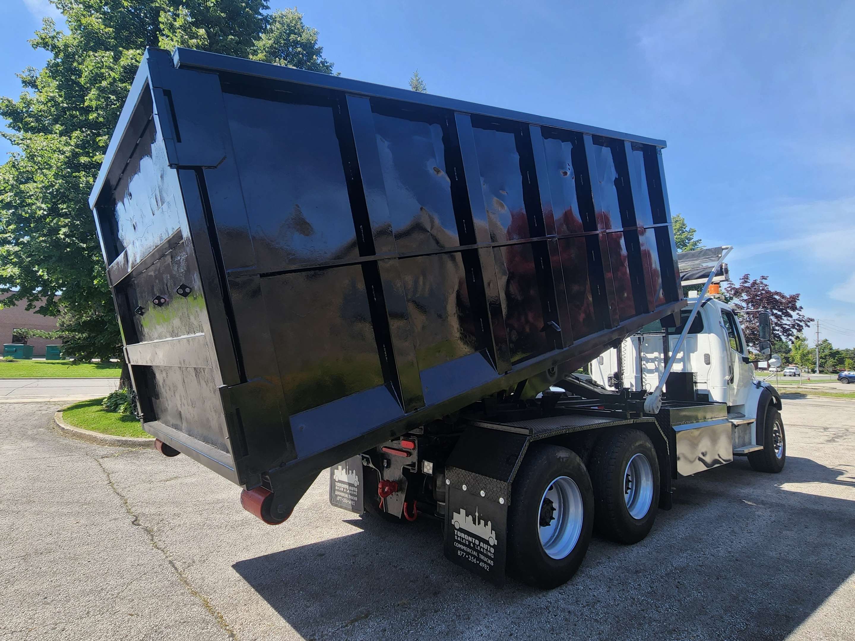 2016 Freightliner M2