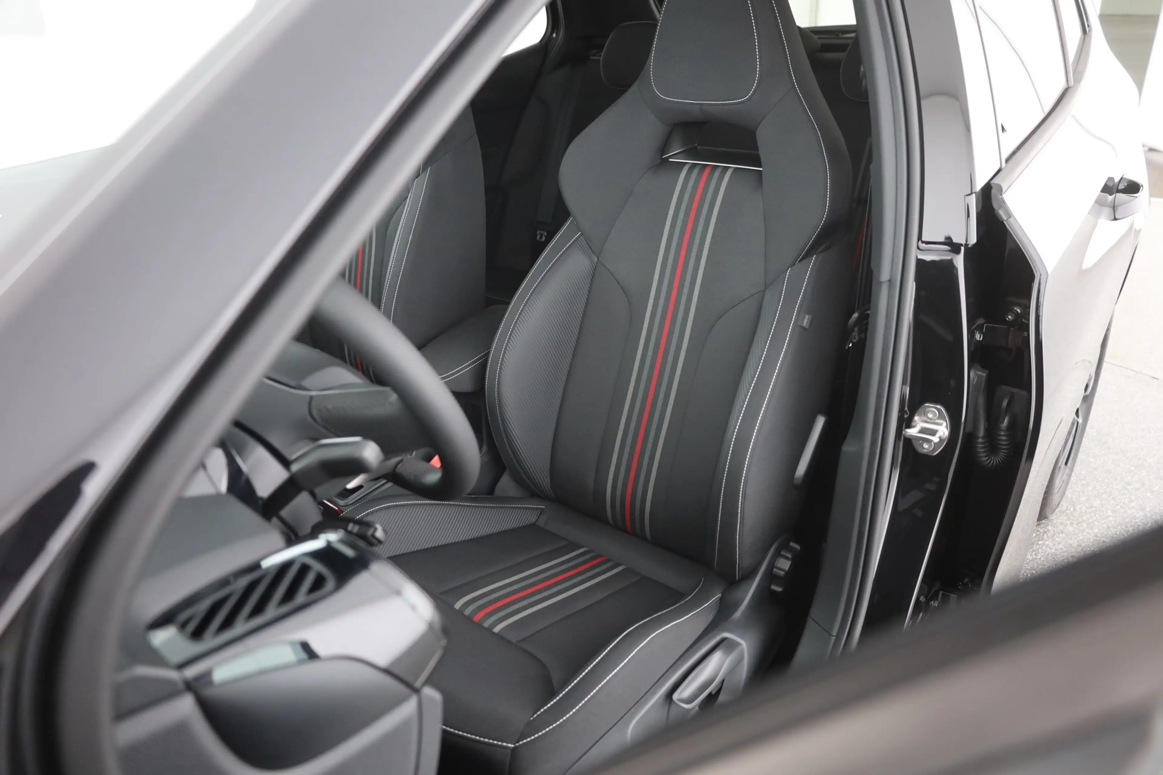 Skoda Fabia Monte Carlo 1.0 TSI DSG LED ACC Kamera — photo 23