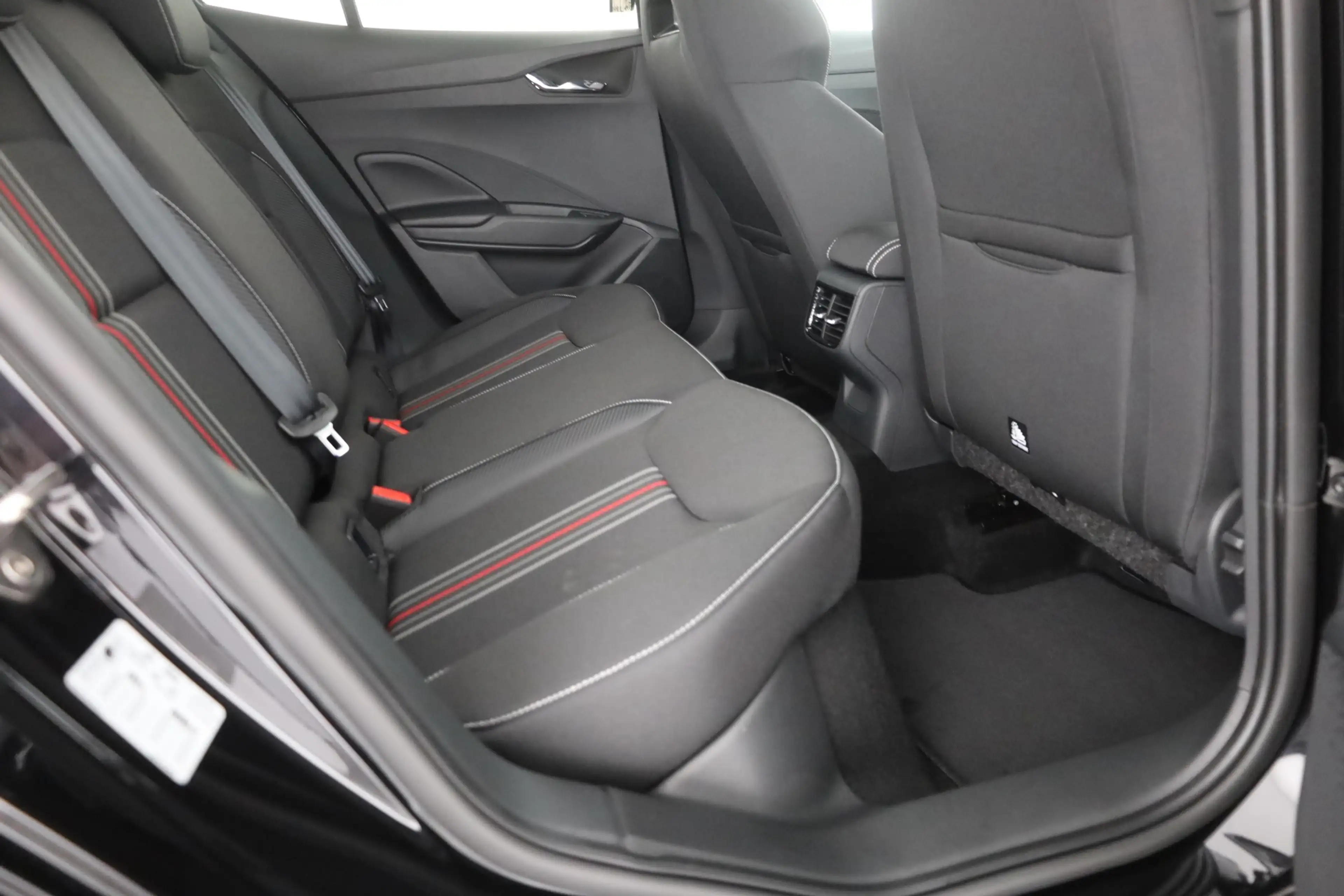Skoda Fabia Monte Carlo 1.0 TSI DSG LED ACC Kamera — photo 25