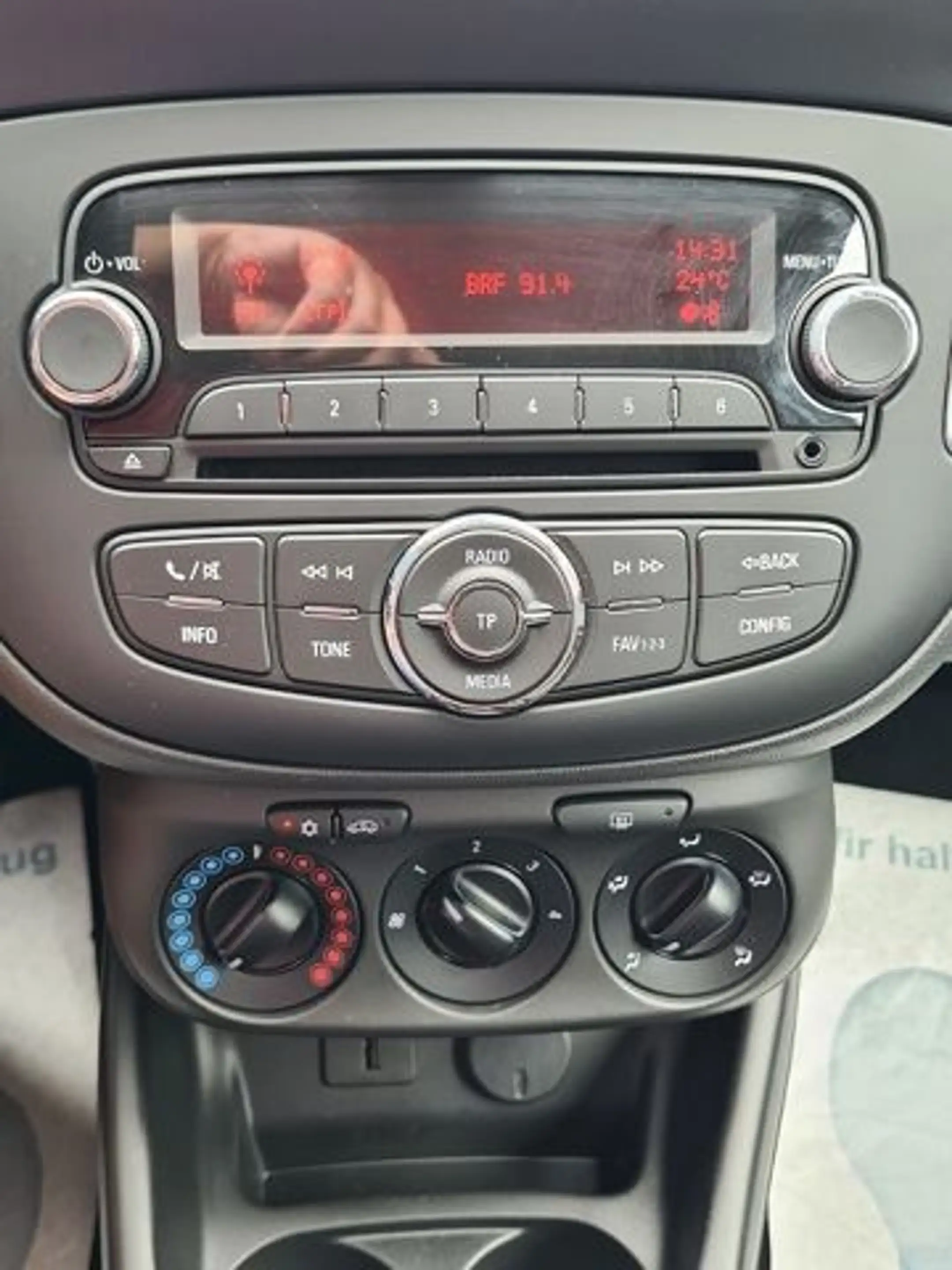 Opel Corsa-e Corsa E 1.4 Edition Klima/PDC/Winterpaket/Temp. — photo 13
