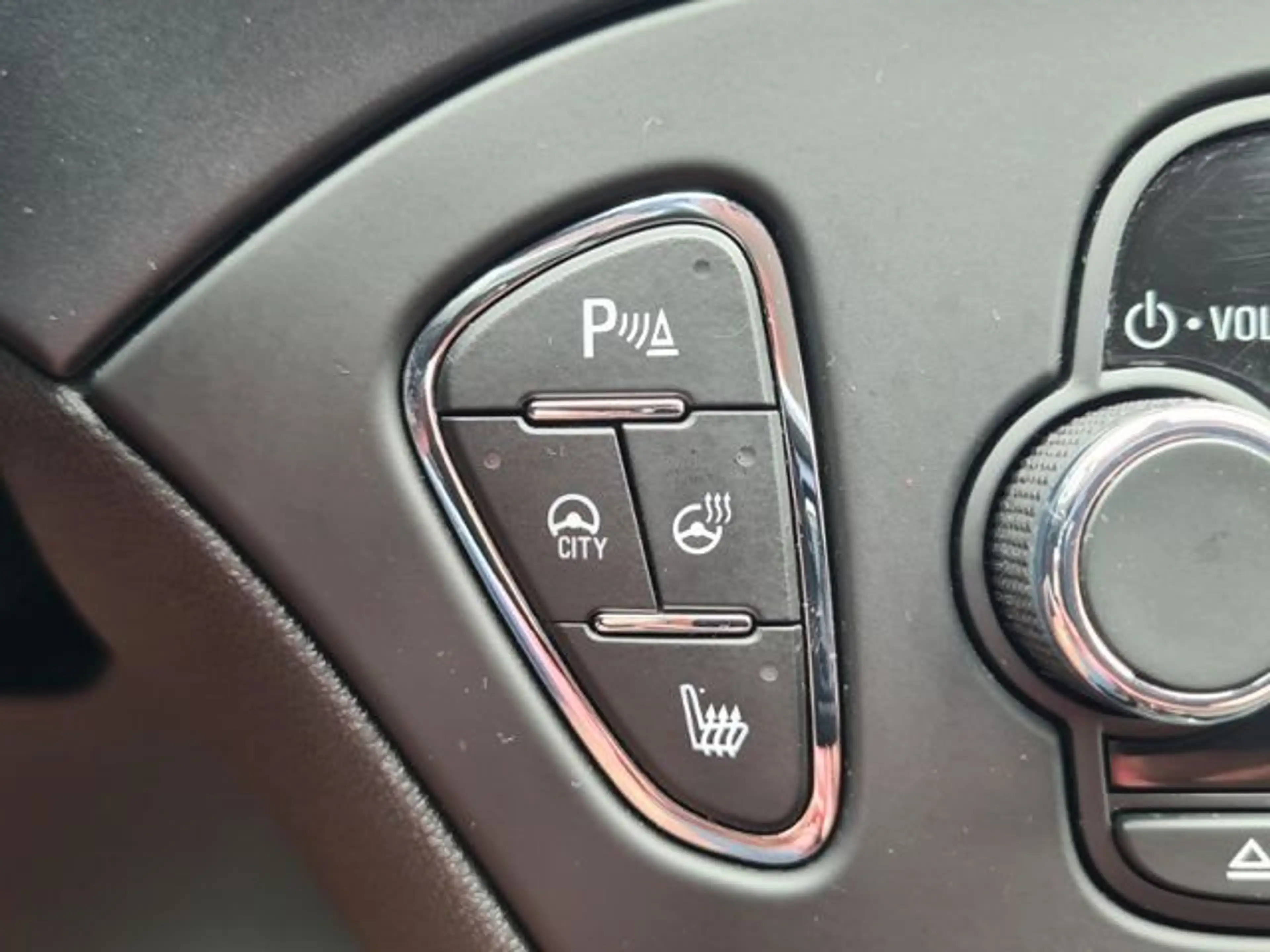 Opel Corsa-e Corsa E 1.4 Edition Klima/PDC/Winterpaket/Temp. — photo 15