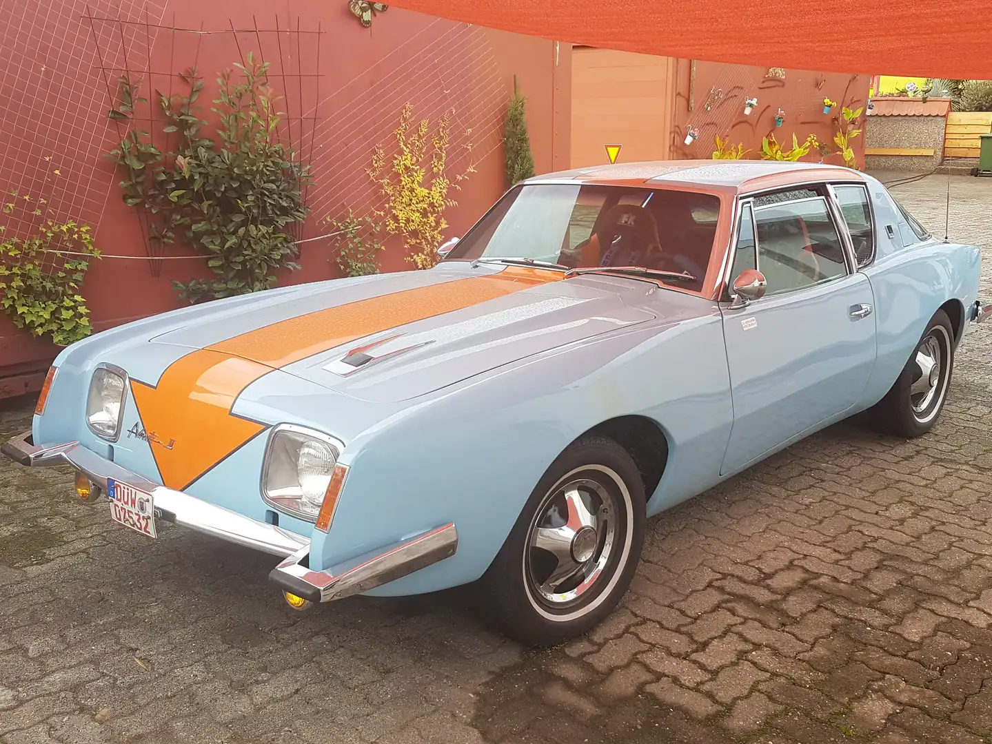 Studebaker Avanti II Bleu - 1