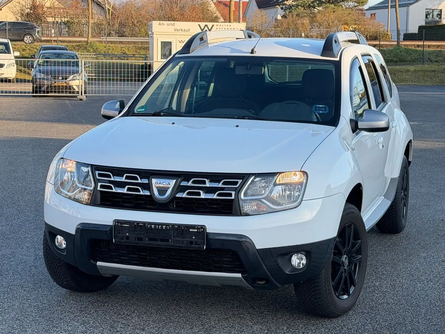 Dacia Duster I Celebration 4x2/PDC/KLIMA/SHZ Weiß - 2