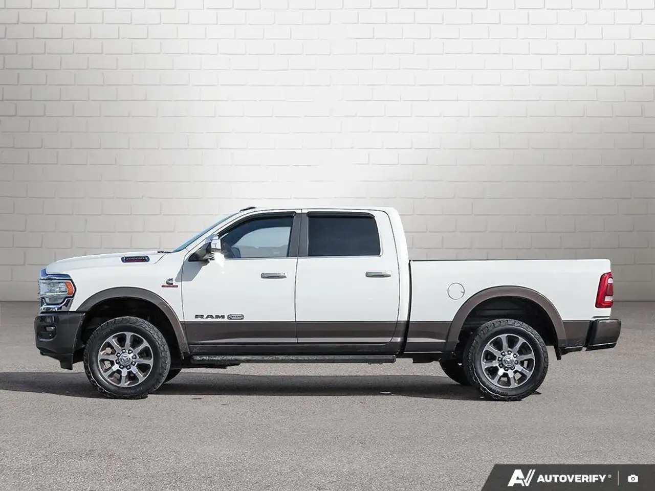 RAM 2500 снимка RAM 2500