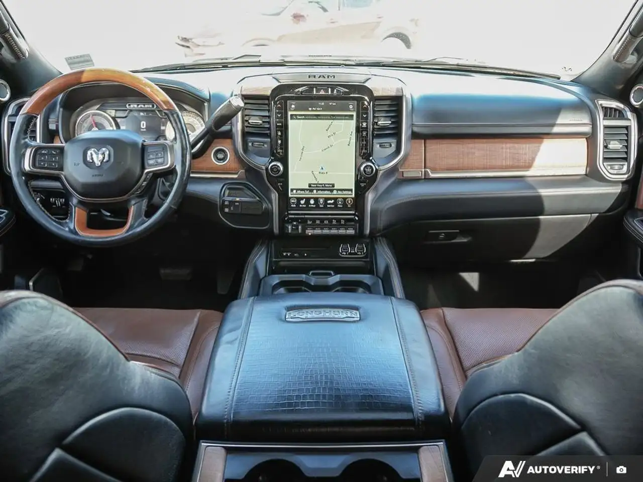 RAM 2500 снимка RAM 2500
