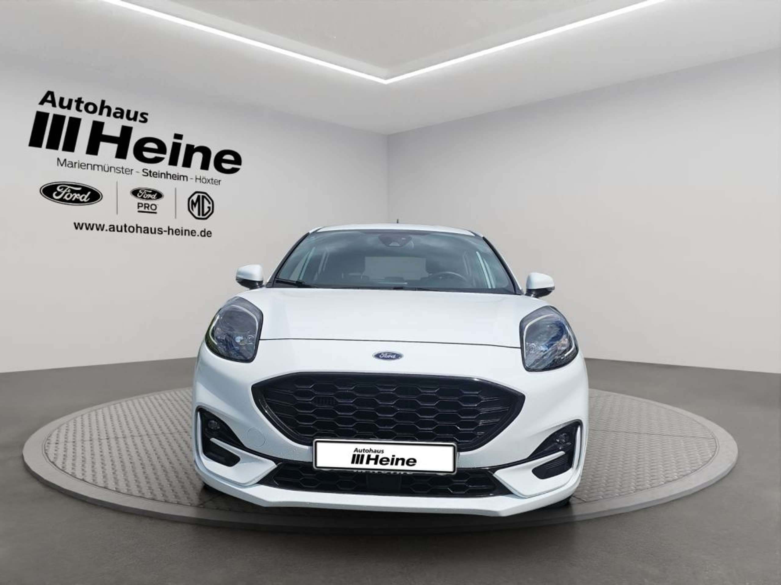 Fahrzeugabbildung Ford Puma 1.0 EcoBoost Hybrid Aut. ST-LINE - mit KI generiert/bearbeitet