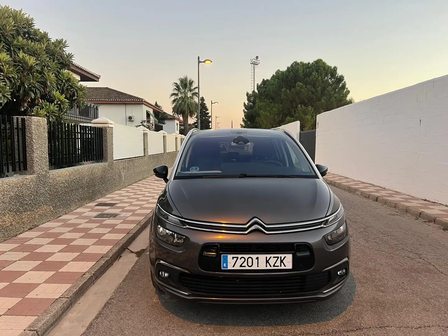 Citroen C4 SpaceTourer C4 Spacetourer 1.2 PureTech S Gris - 2