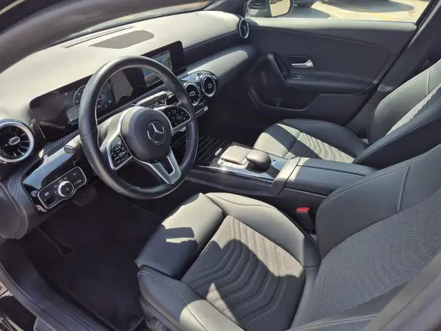 Mercedes-Benz A view 6