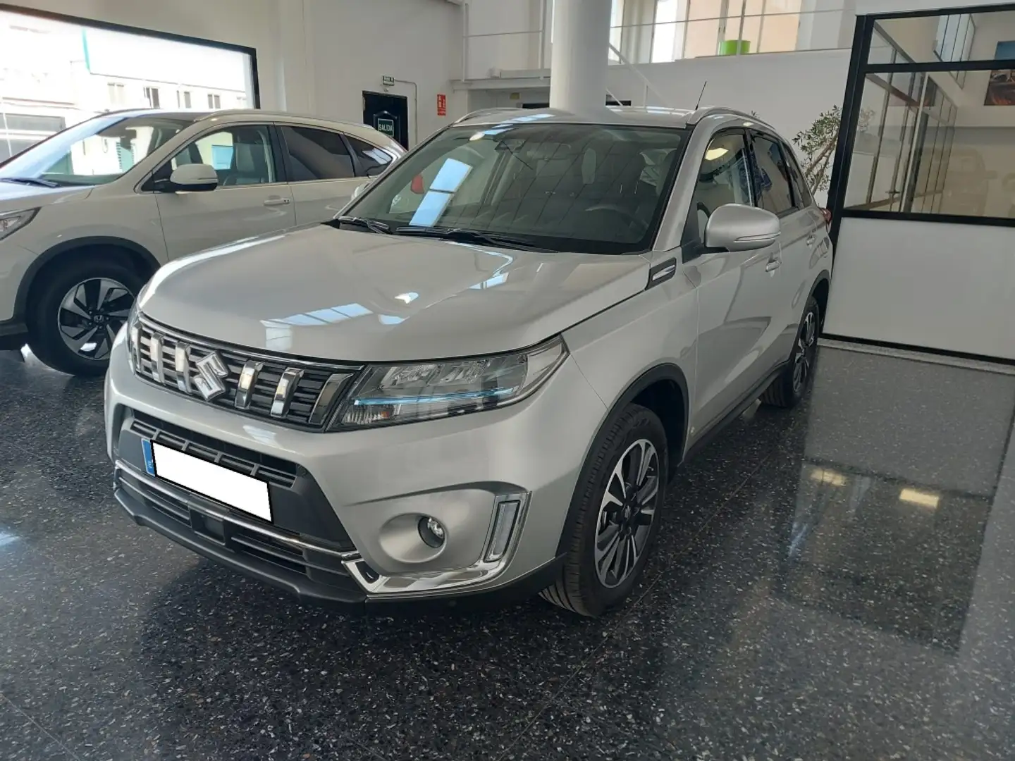 Suzuki Vitara 1.4T GLX Mild Hybrid CO2 Zilver - 1