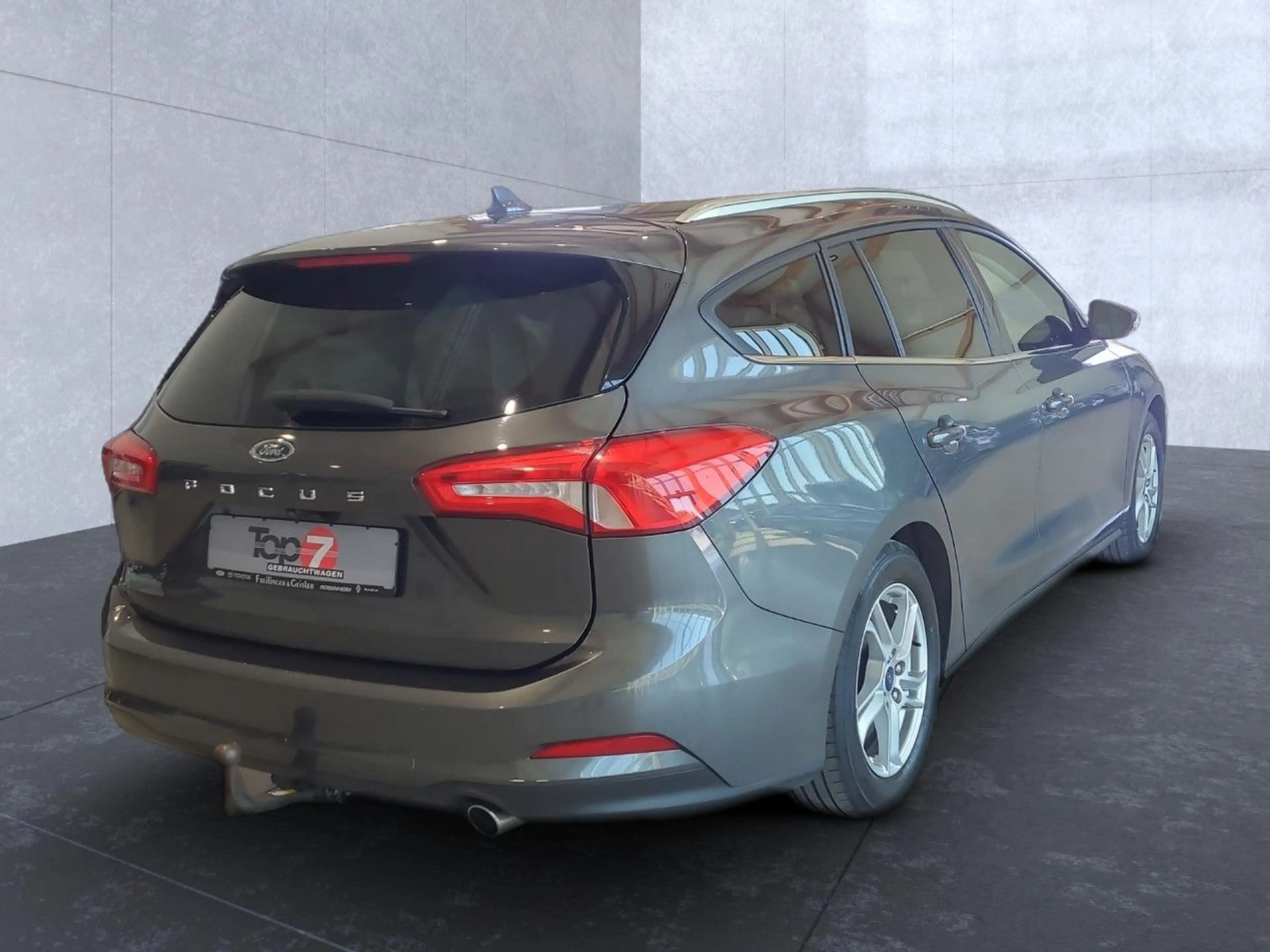 Ford Focus Cool & Connect Bluetooth Navi Klima — photo 5