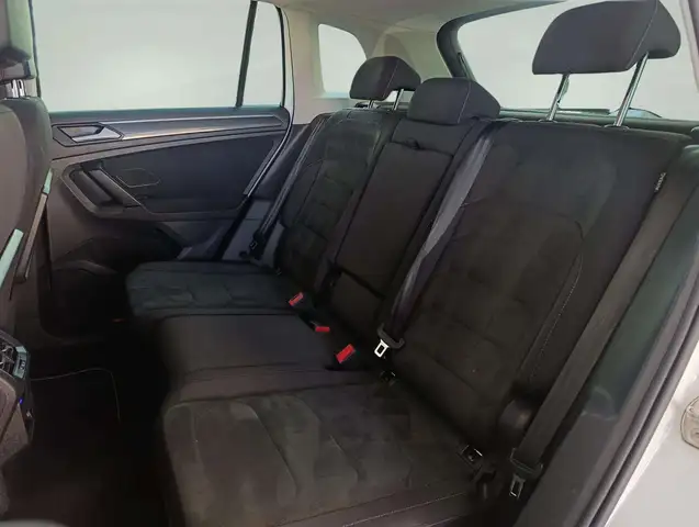 Volkswagen Tiguan view 15