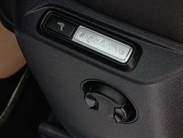 Volkswagen Tiguan view 14