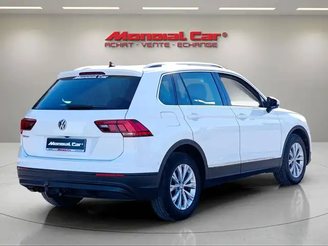 Volkswagen Tiguan view 6