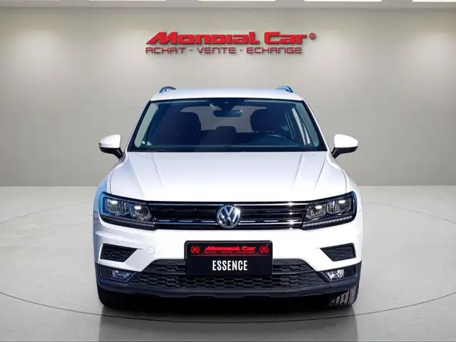Volkswagen Tiguan view 3
