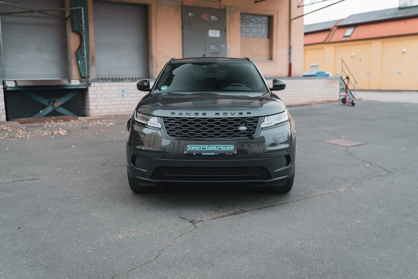 Land Rover Range Rover Velar Velar P400e *MWST. /DYNAMIC HSE/LEDER* Grijs - 2