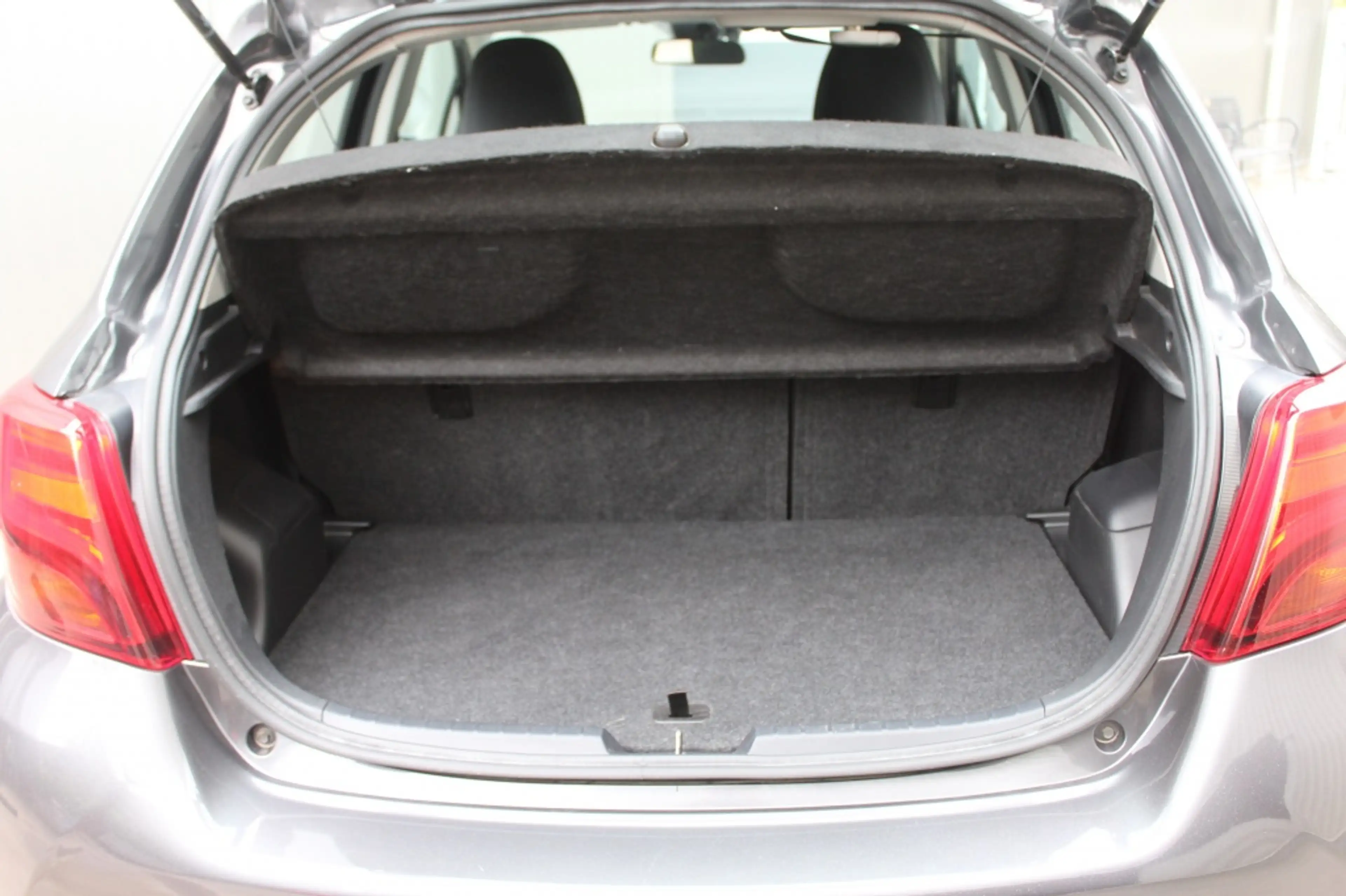 Toyota Yaris 1.5 Hybrid Trend / Cruise Control / Navigatie / Bl — photo 13
