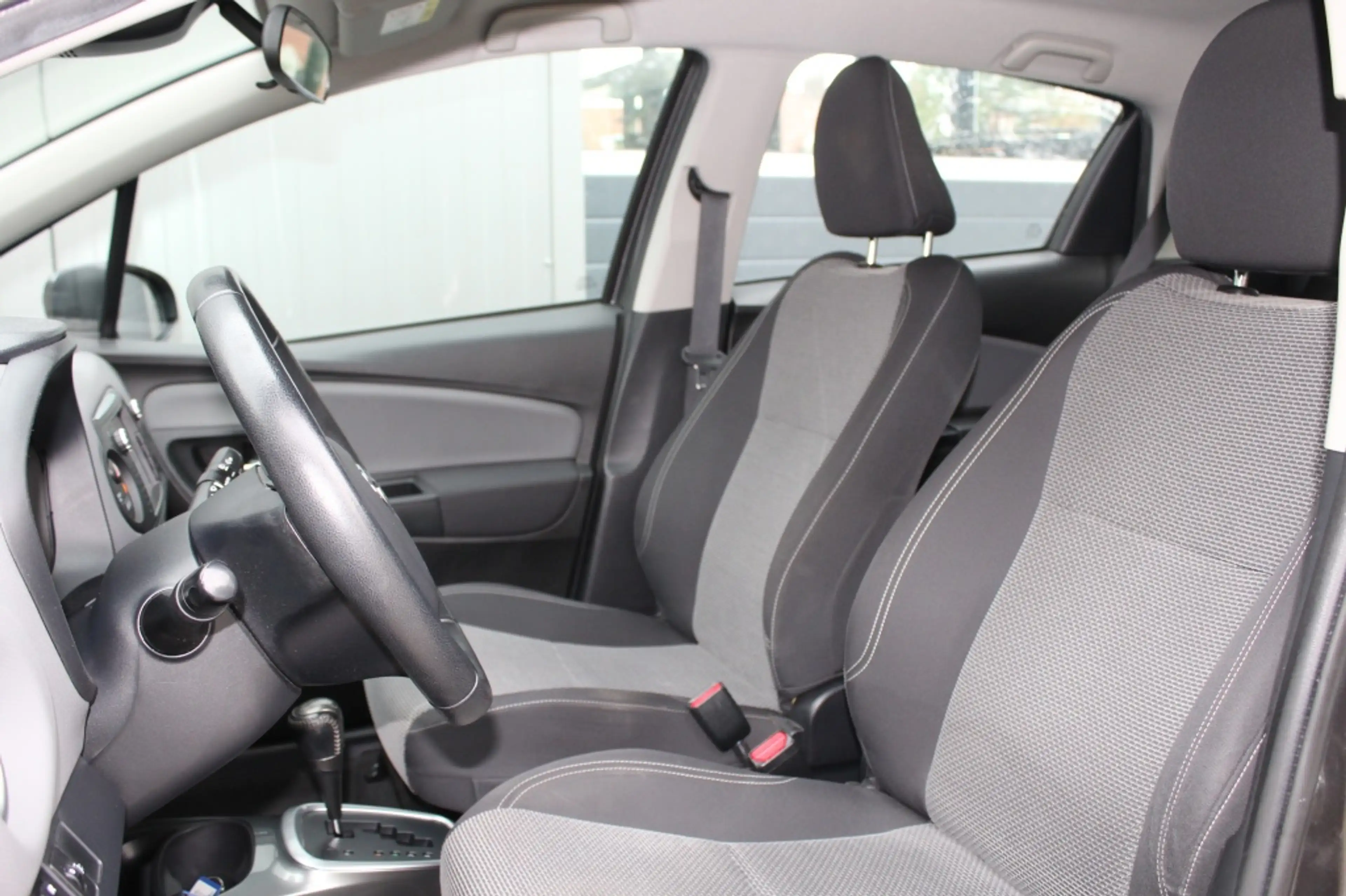 Toyota Yaris 1.5 Hybrid Trend / Cruise Control / Navigatie / Bl — photo 14