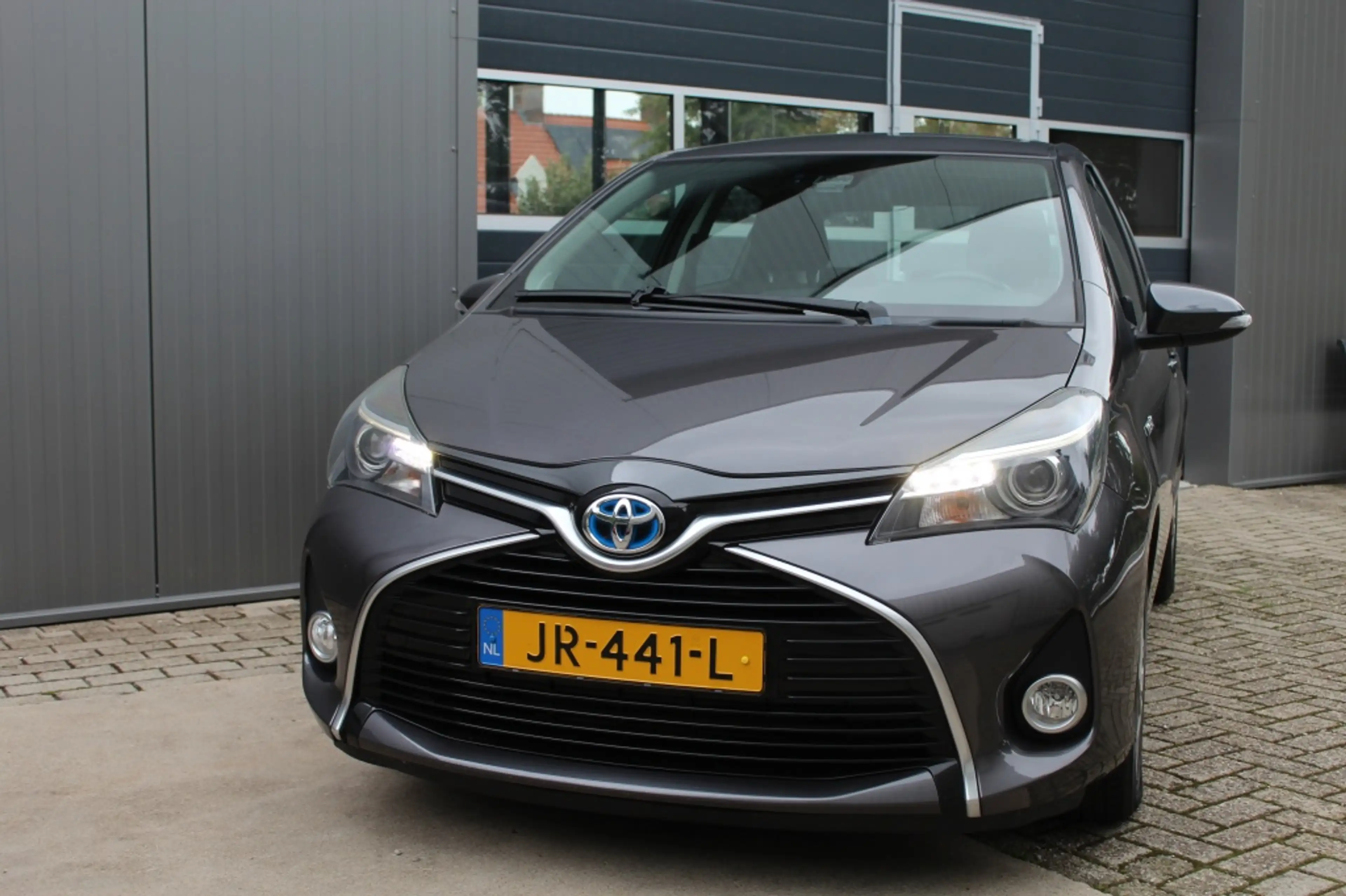 Toyota Yaris 1.5 Hybrid Trend / Cruise Control / Navigatie / Bl — photo 8