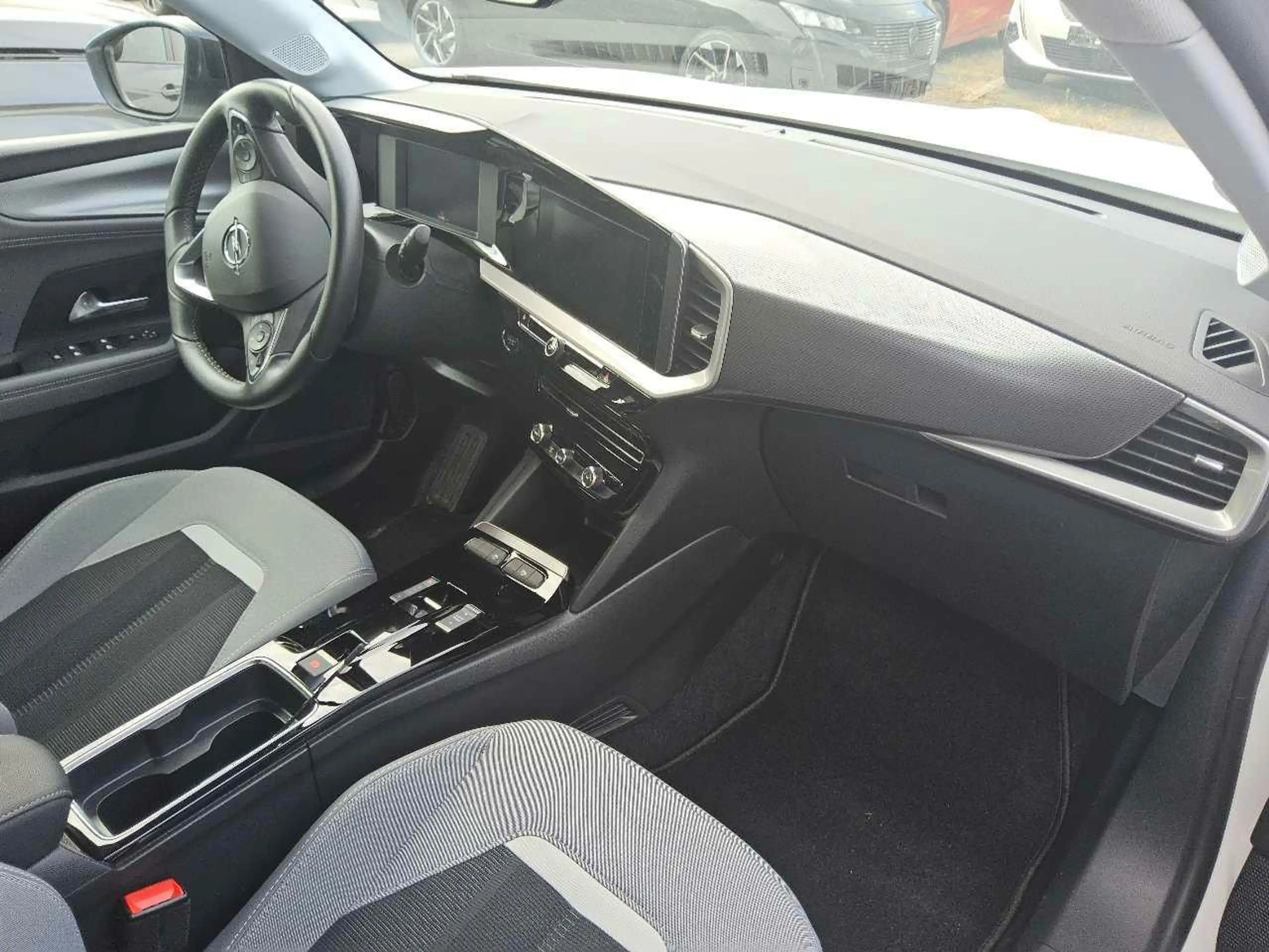Opel Mokka-E ELEGANCE 3-PHASIG NAVI/LED/SPORT/VIRT. — photo 3
