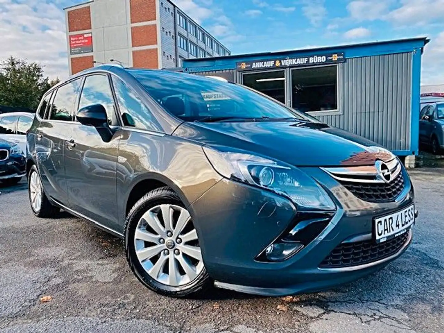 Opel Zafira Tourer 2.0 CDTI INNOVATION Automatik Grau - 1