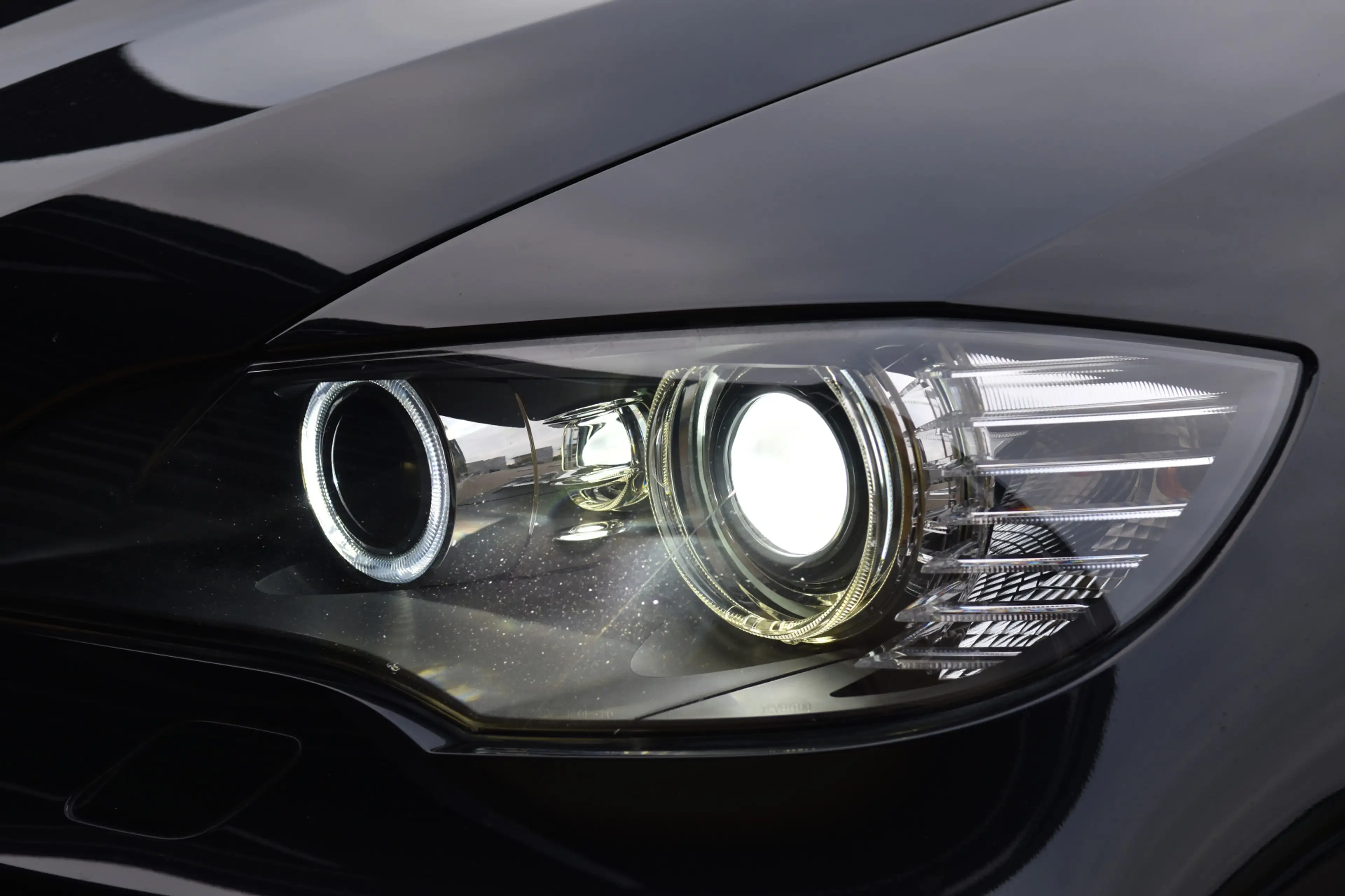 BMW X6 4.4i M * Glazen Schuifdak * 1e Eigenaar * Comforts — photo 25