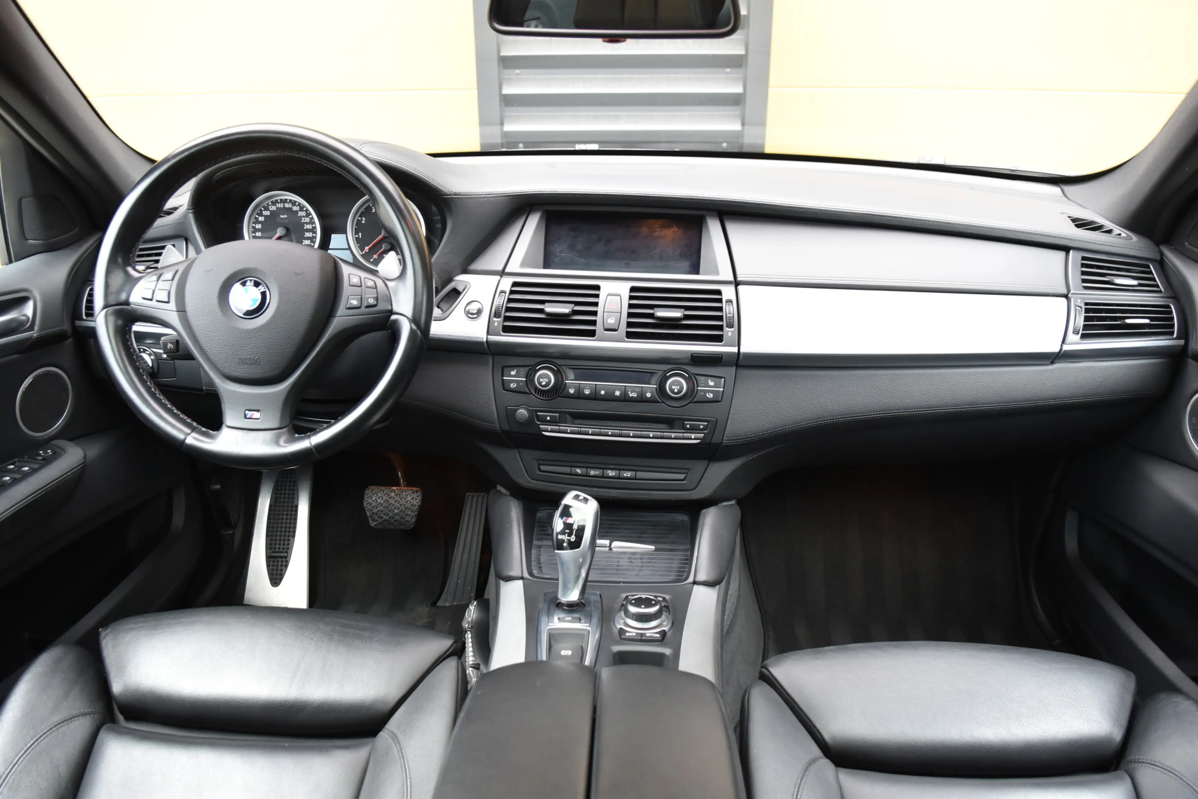 BMW X6 4.4i M * Glazen Schuifdak * 1e Eigenaar * Comforts — photo 3