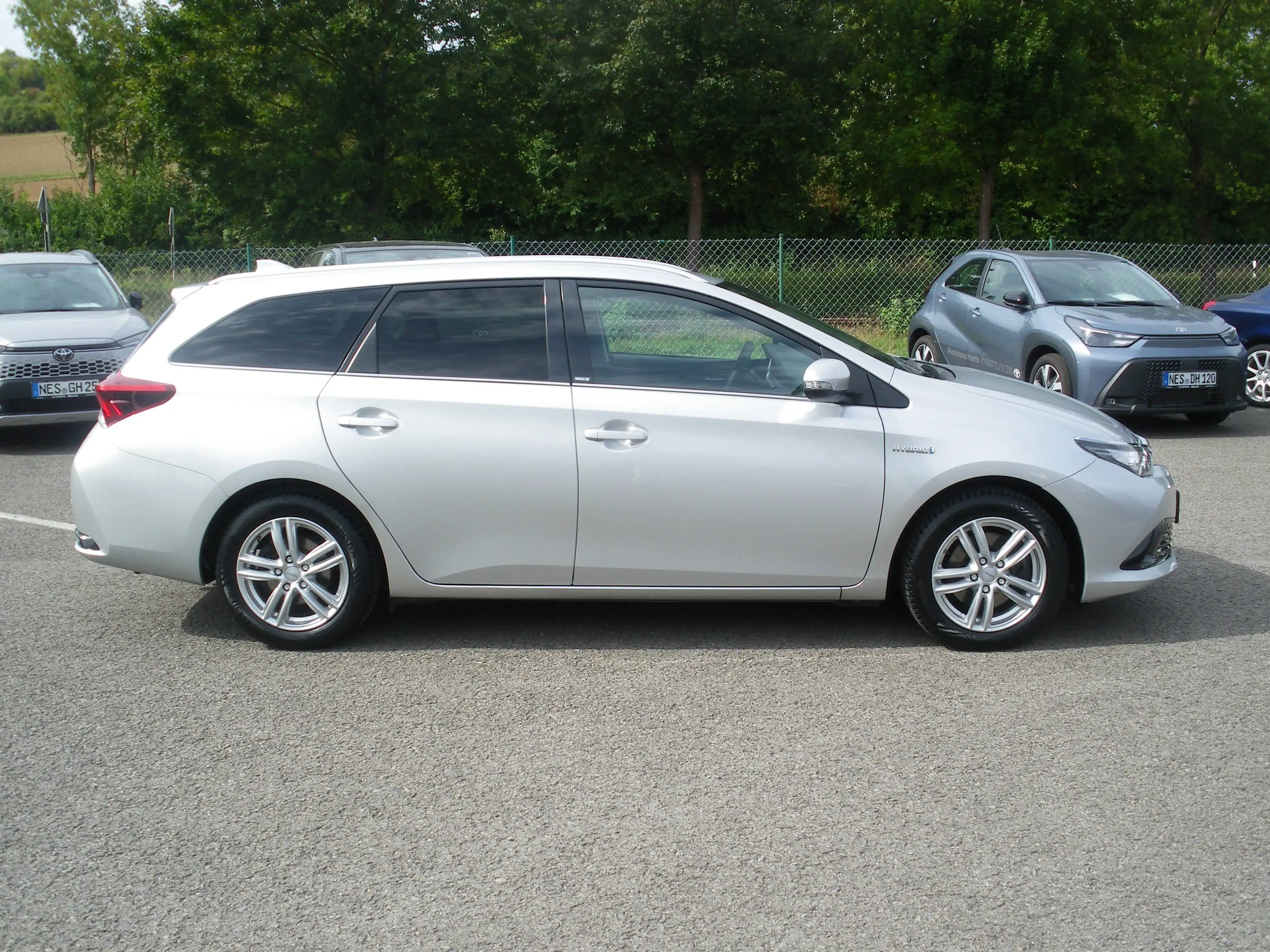 Toyota Auris Auris Touring Sports Hybrid 1.8 VVT-i Edition S — photo 2