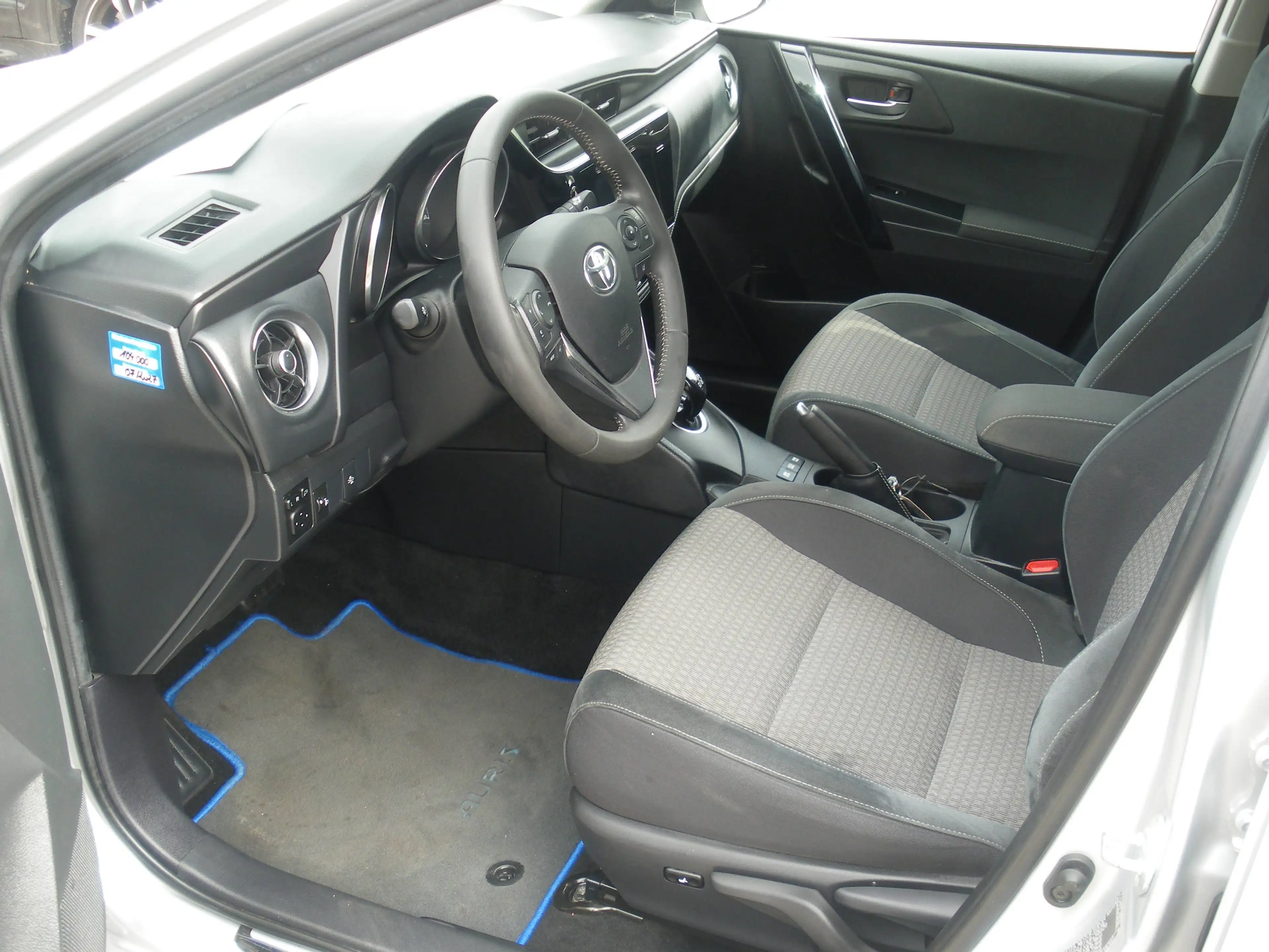 Toyota Auris Auris Touring Sports Hybrid 1.8 VVT-i Edition S — photo 9