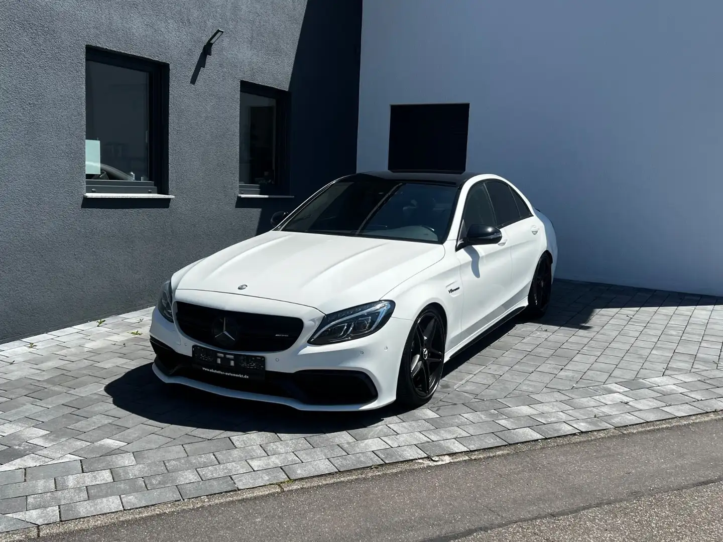 Mercedes-Benz C 63 AMG Lim. Leistungssteigerung Blanc - 1