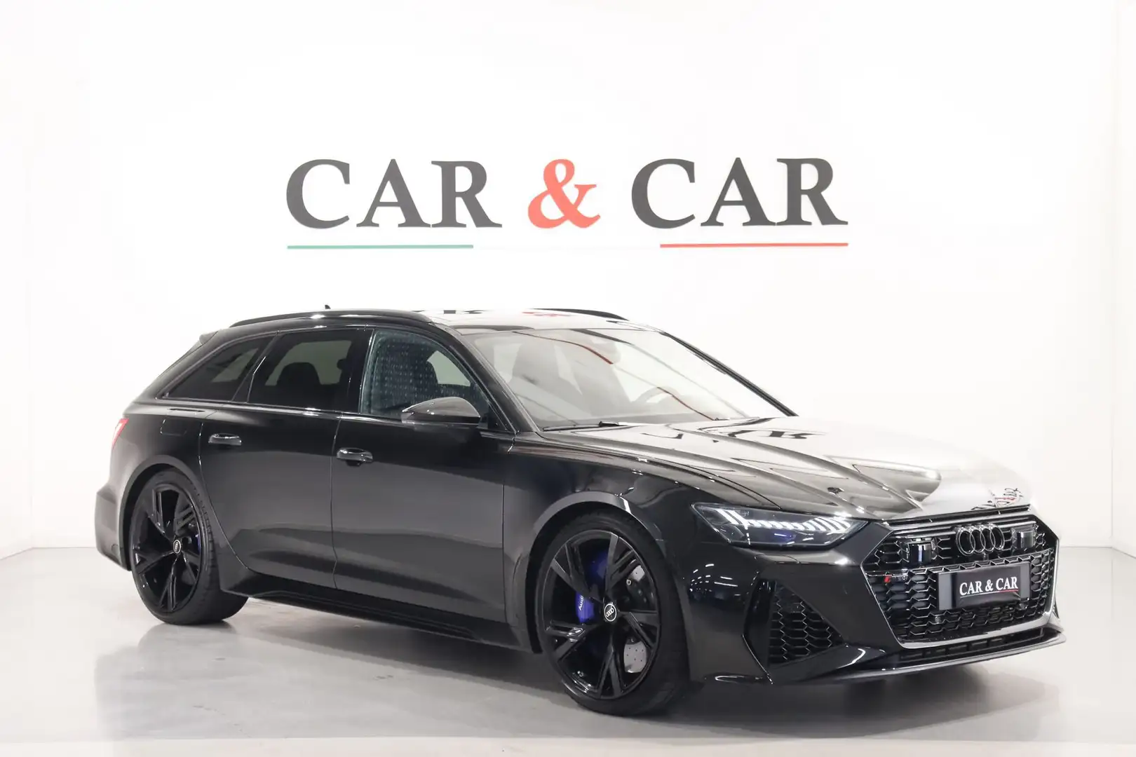 Audi RS6 Avant Noir - 1