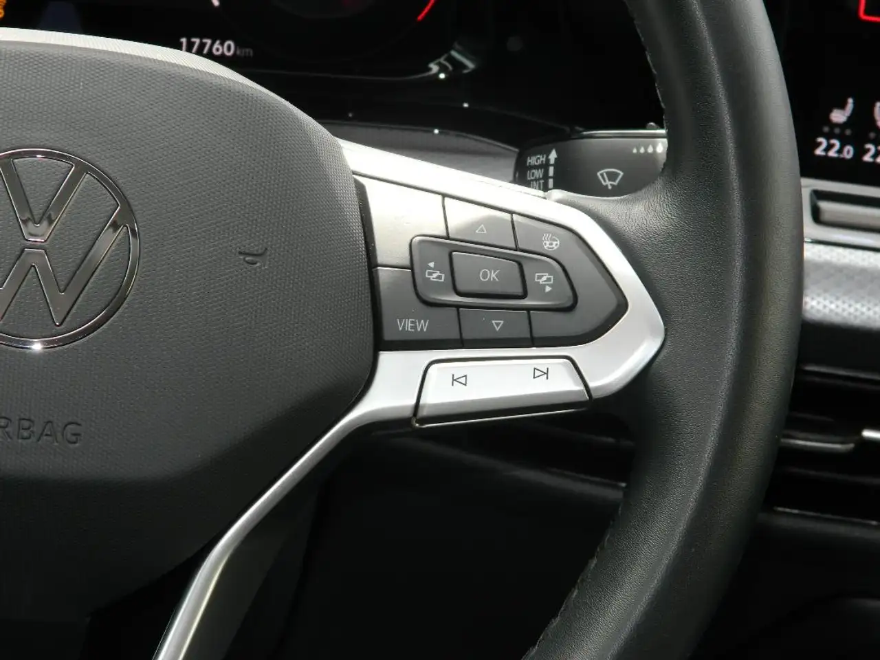 Volkswagen Golf Active 1.5 TSI Navi/Sitzheiz/ACC/Verkehrzeichener, миниатюра 12