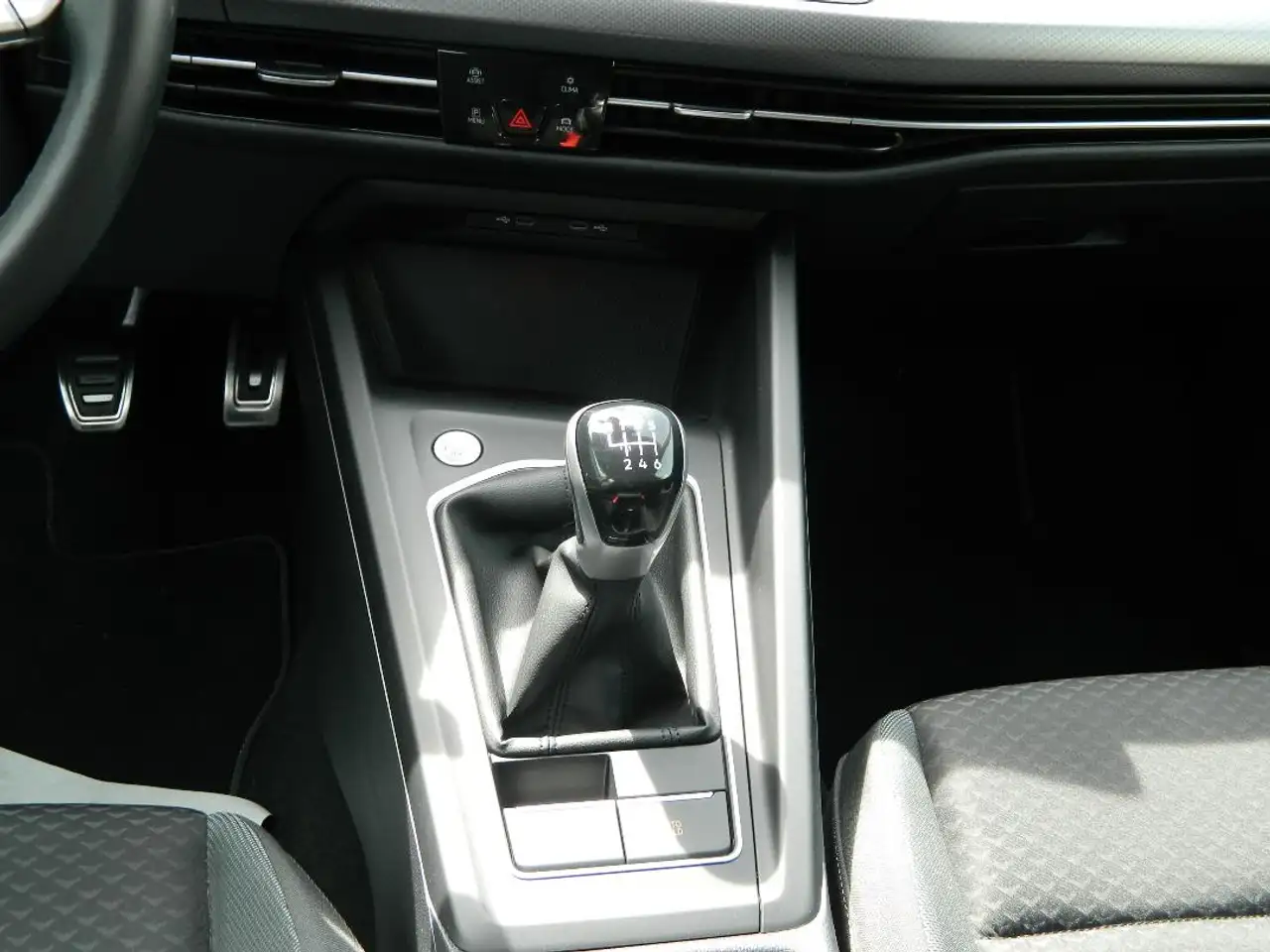 Volkswagen Golf Active 1.5 TSI Navi/Sitzheiz/ACC/Verkehrzeichener, миниатюра 15