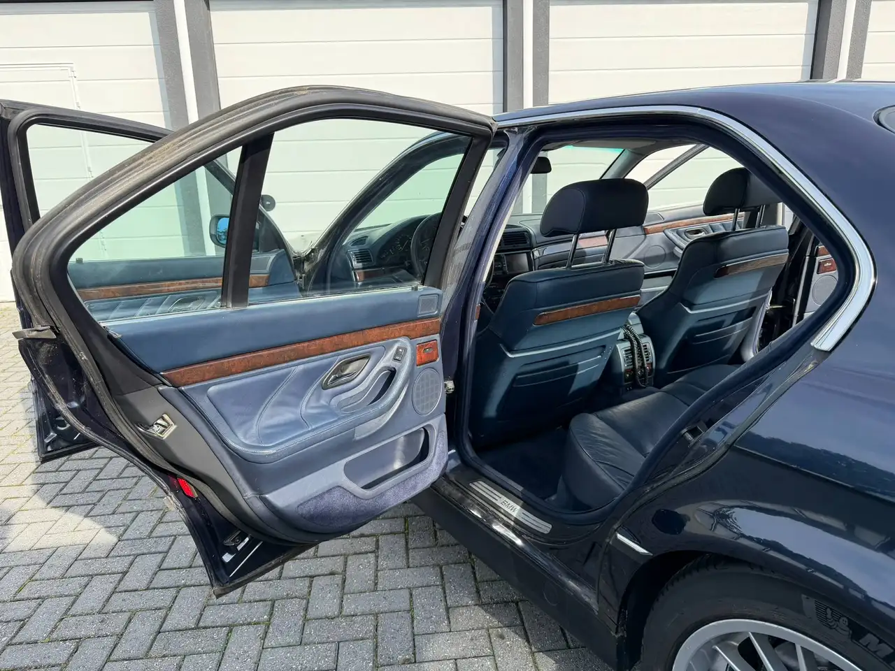 BMW 750i High-Line, foto 4