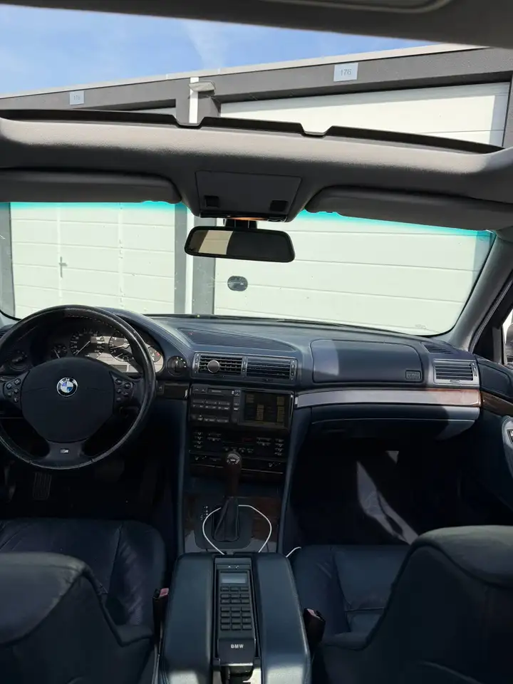 BMW 750i High-Line, foto 10
