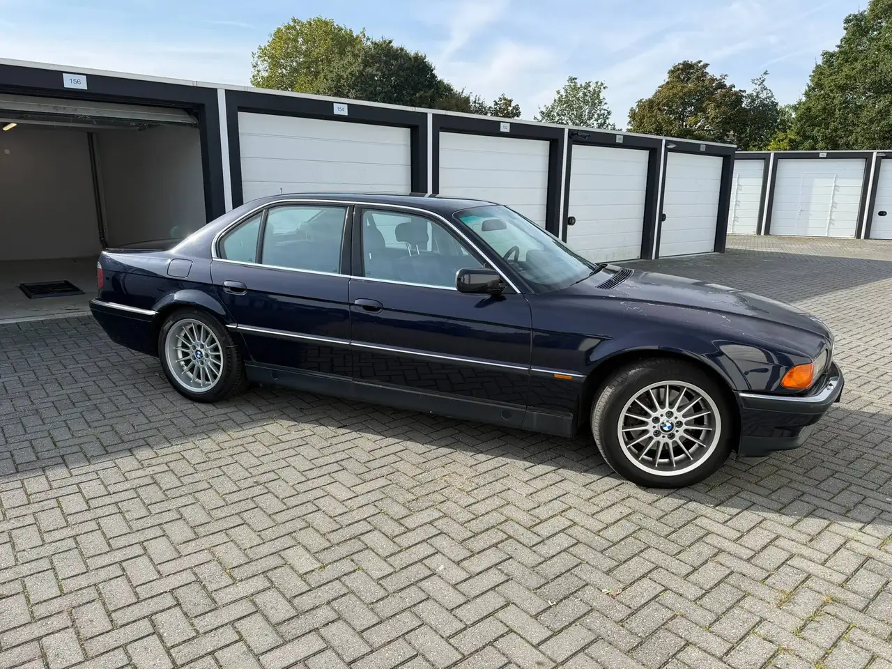 BMW 750i High-Line, foto 6
