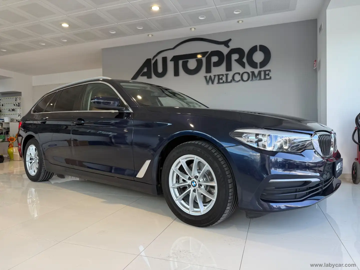 BMW 520 520d aut. Touring Business Bleu - 2