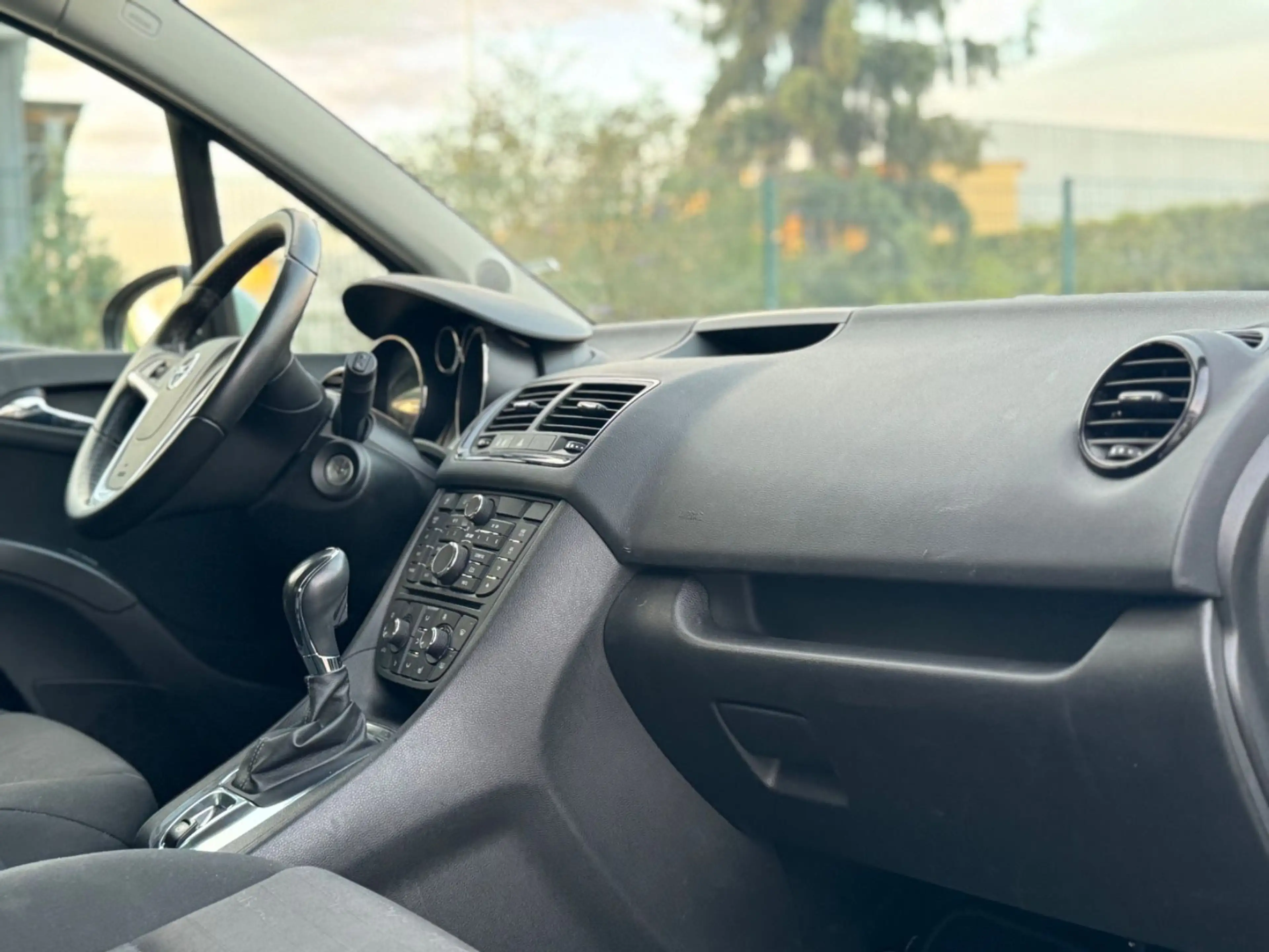 Opel Meriva B Design Edition*AUTOM*KLIMA*SHZ*LKH*TÜV* — photo 11