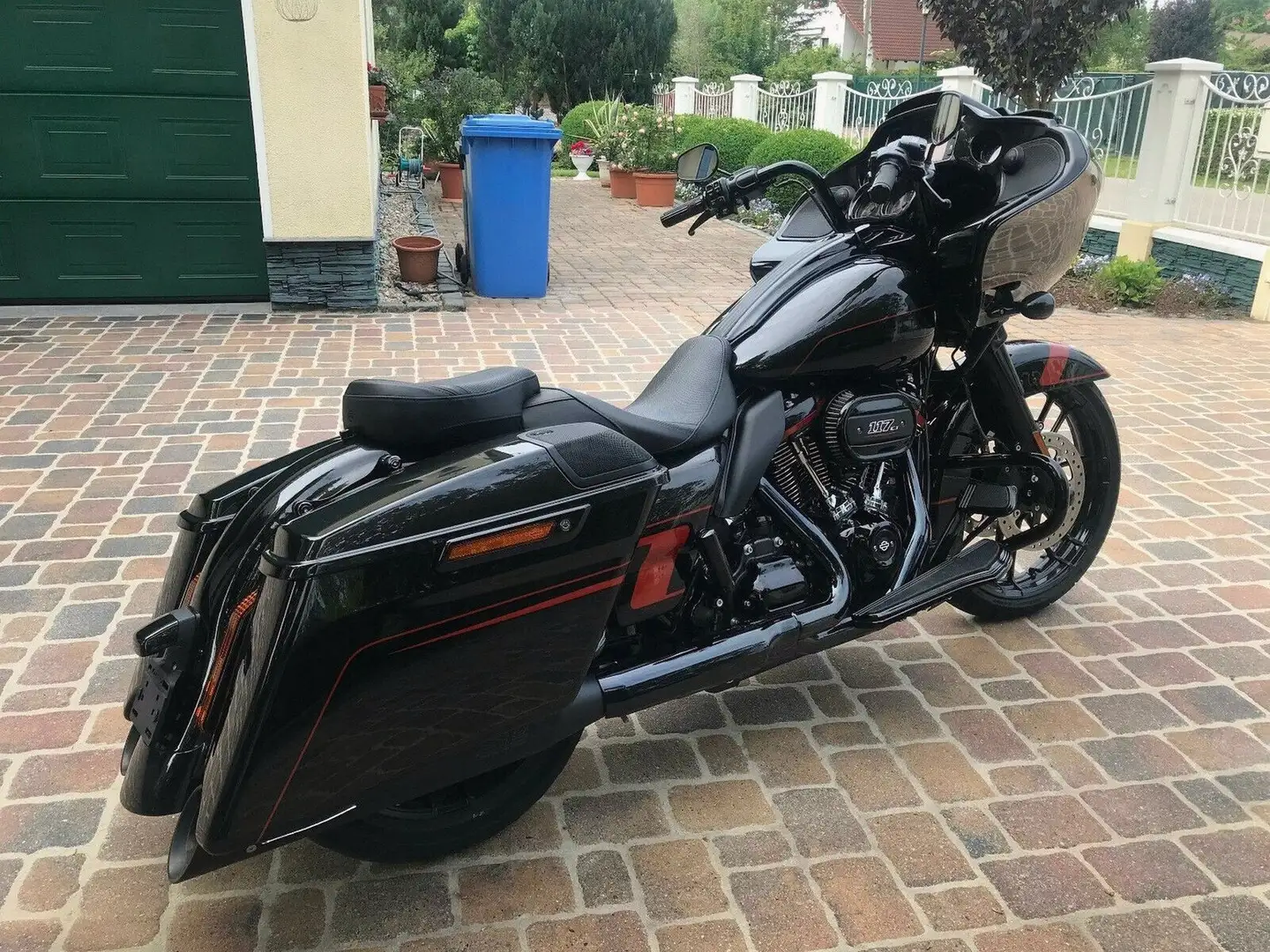 Harley-Davidson Road Glide Negro - 1