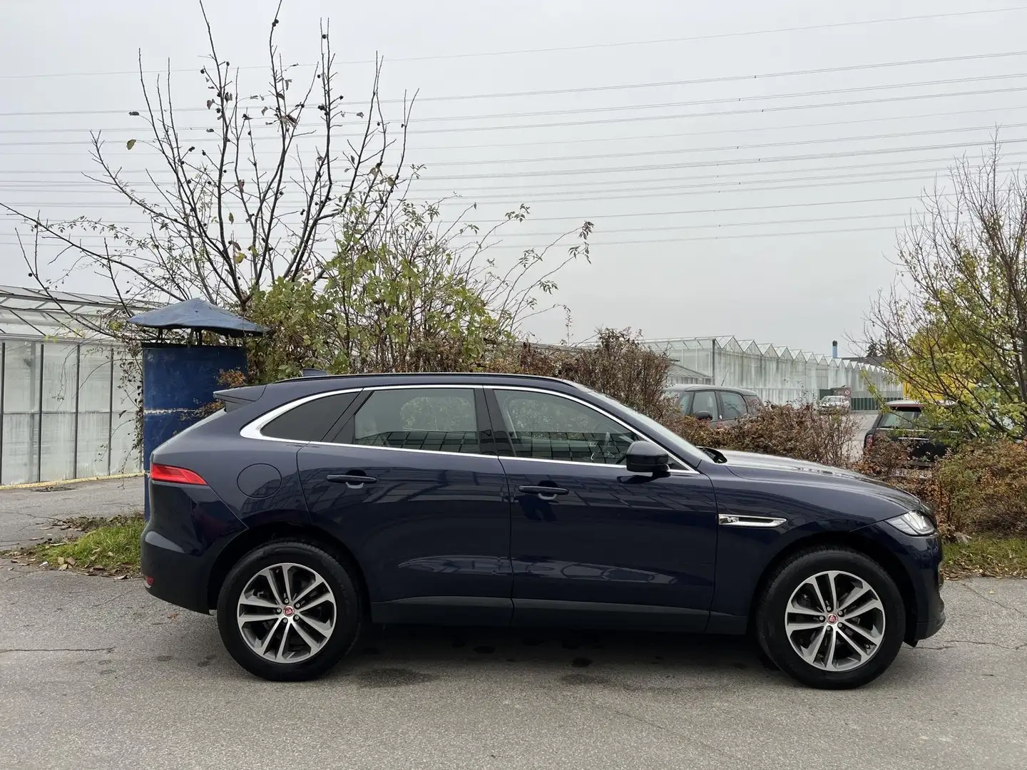 Jaguar F-Pace 20d Prestige **11.500€+ Extras** 1.Besitz SR+WR Azul - 2