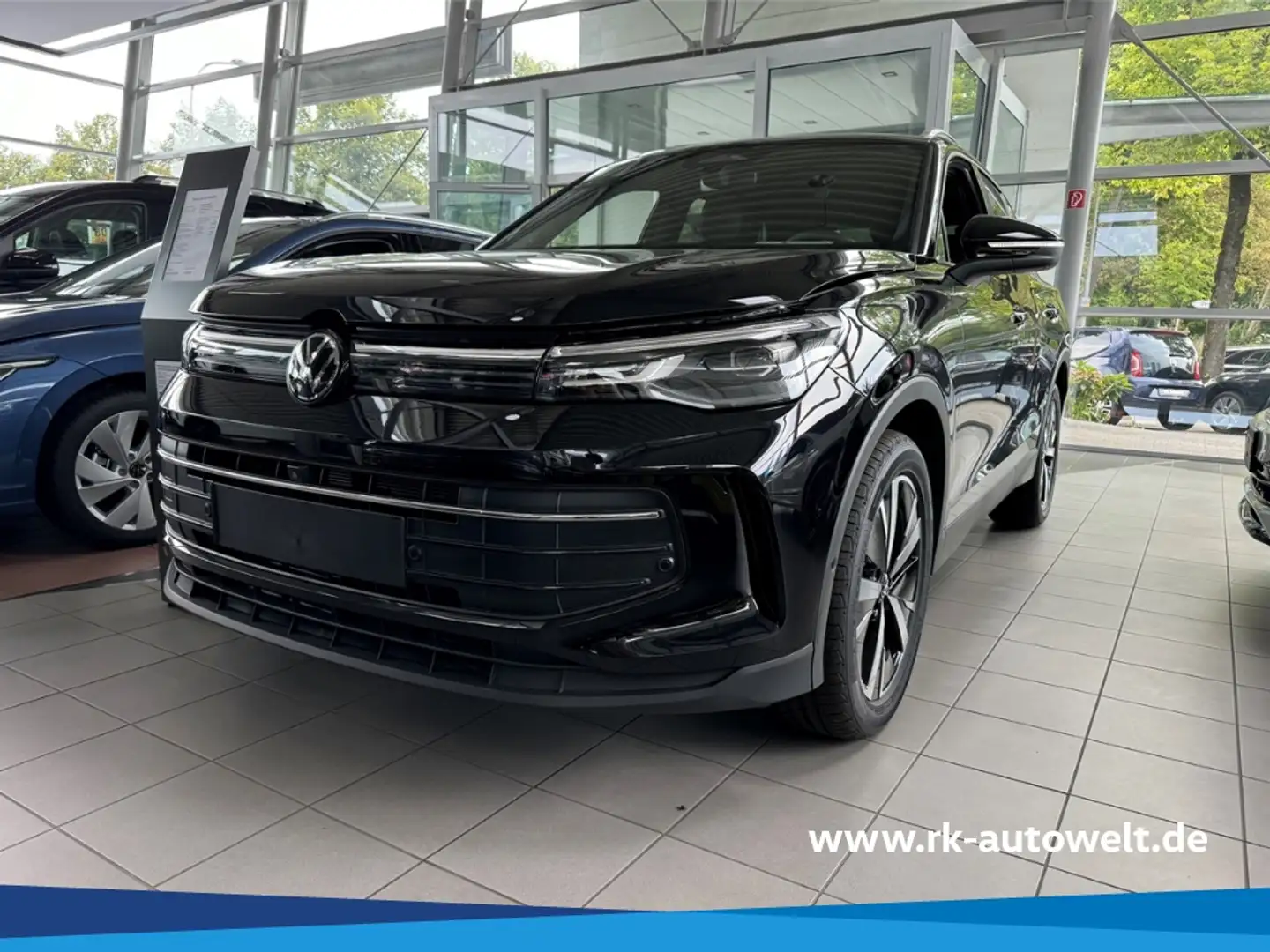 Volkswagen Tiguan 2.0 TDI 110 kW Goal Navi digitales Cockpit LED Schwarz - 1