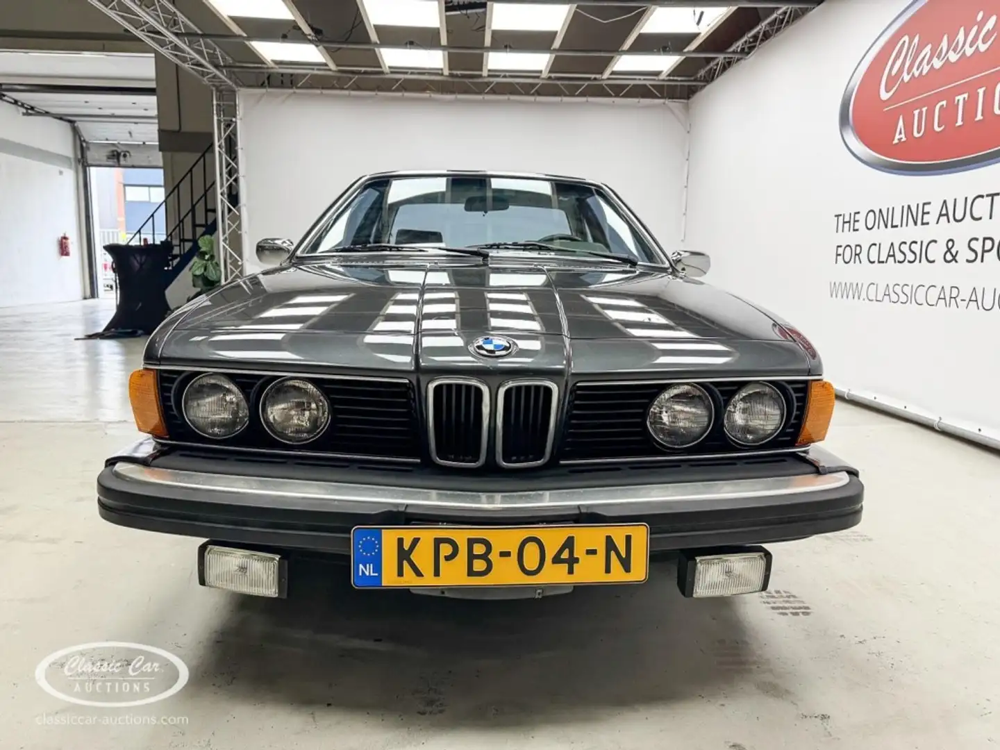 BMW 633 633 CSI - ONLINE AUCTION Grau - 2