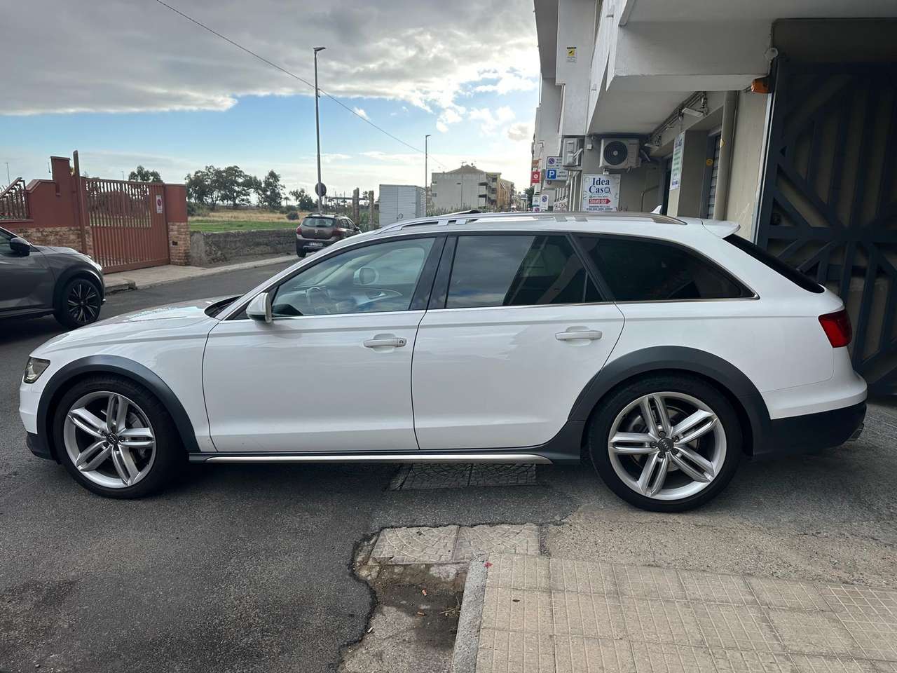 Audi A6 allroad A6 IV 2011 Allroad Quattro 3.0 tdi Business Plus tiptronic