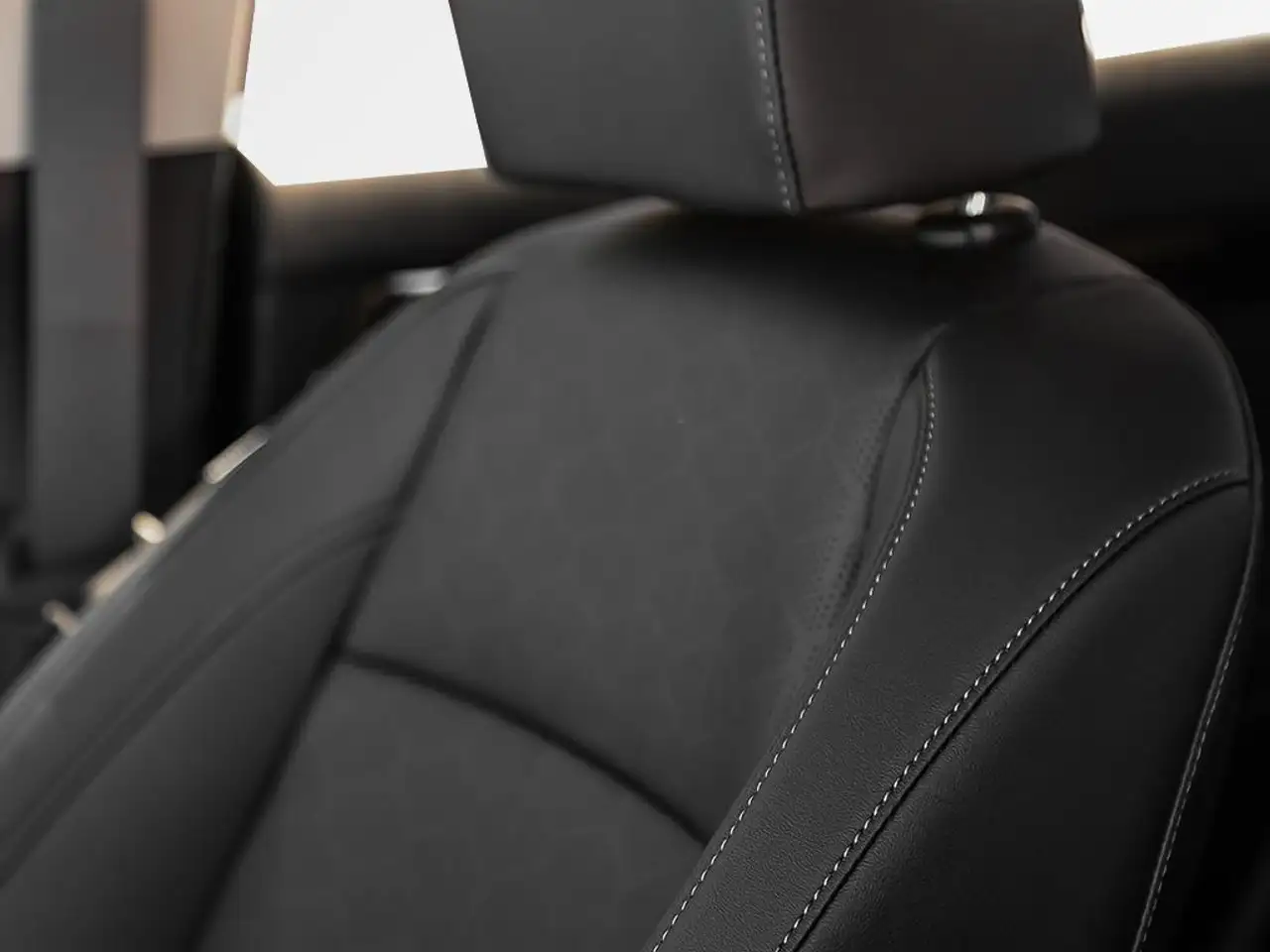 Kia Seltos снимка Kia Seltos