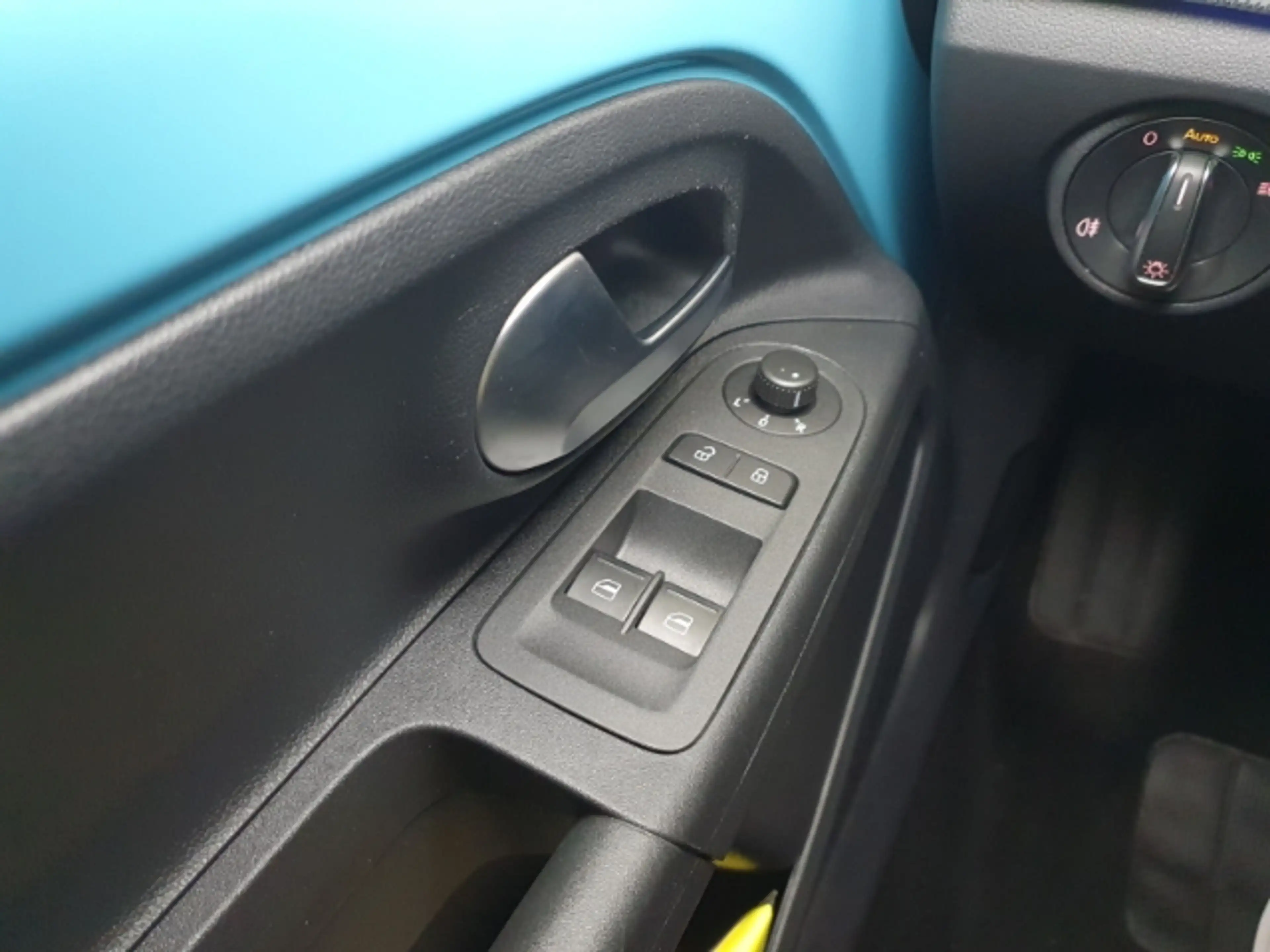 Volkswagen e-up! Max DAB Ambientebeleuchtung Rückfahrkam. — photo 22