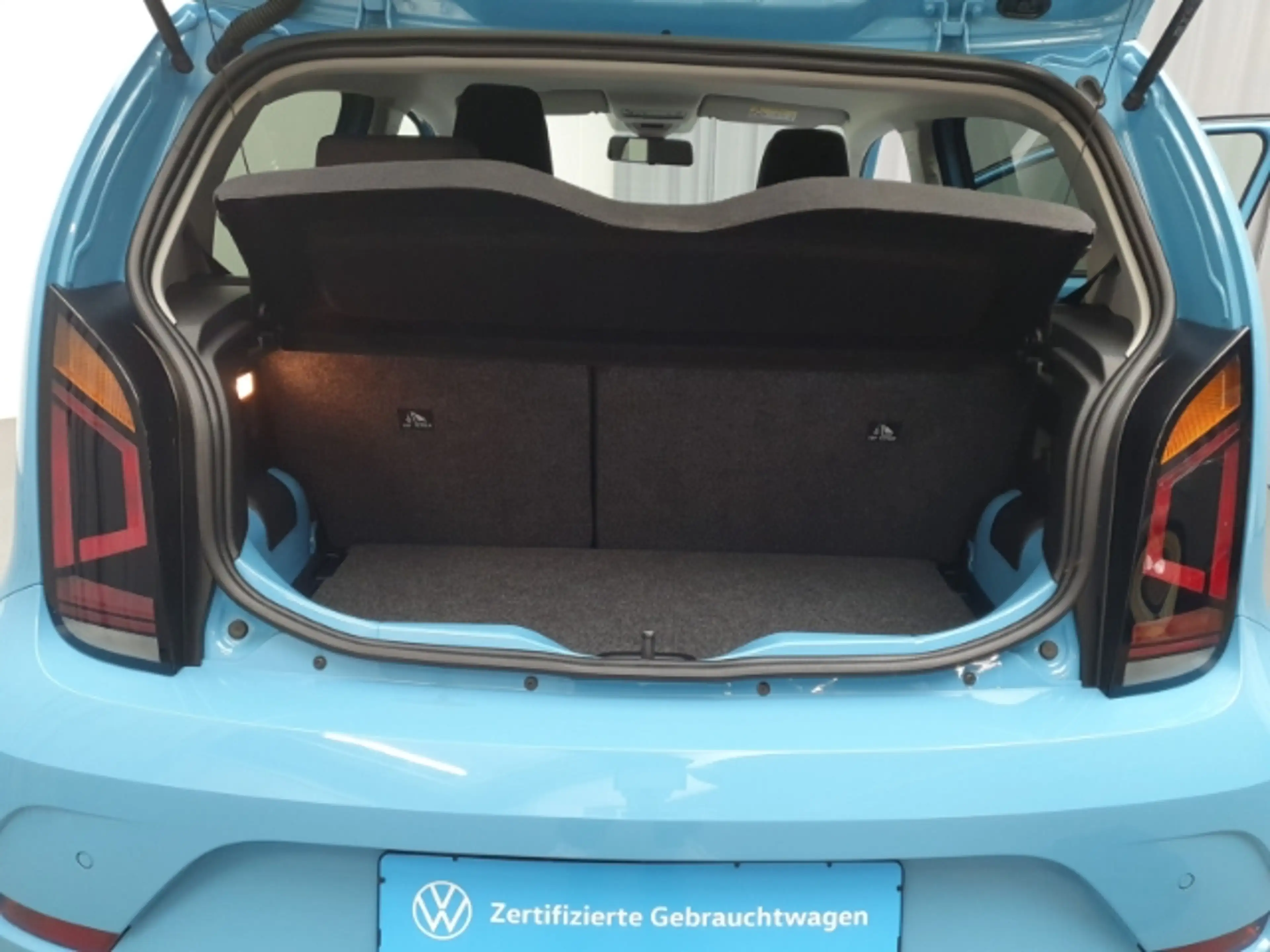 Volkswagen e-up! Max DAB Ambientebeleuchtung Rückfahrkam. — photo 11